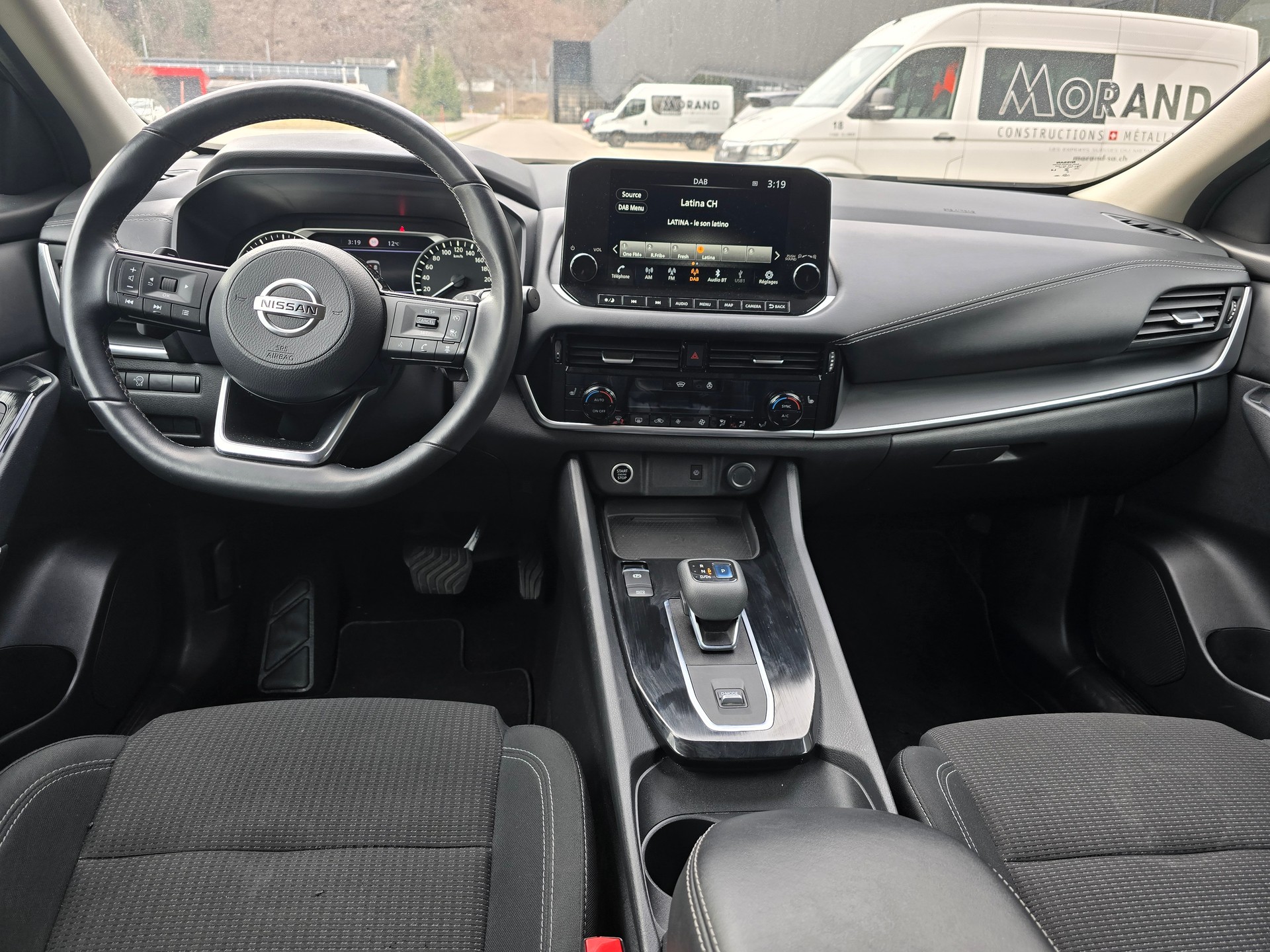 NISSAN Qashqai 1.3 DIG-T MHEV N-Connecta Xtronic-image-7