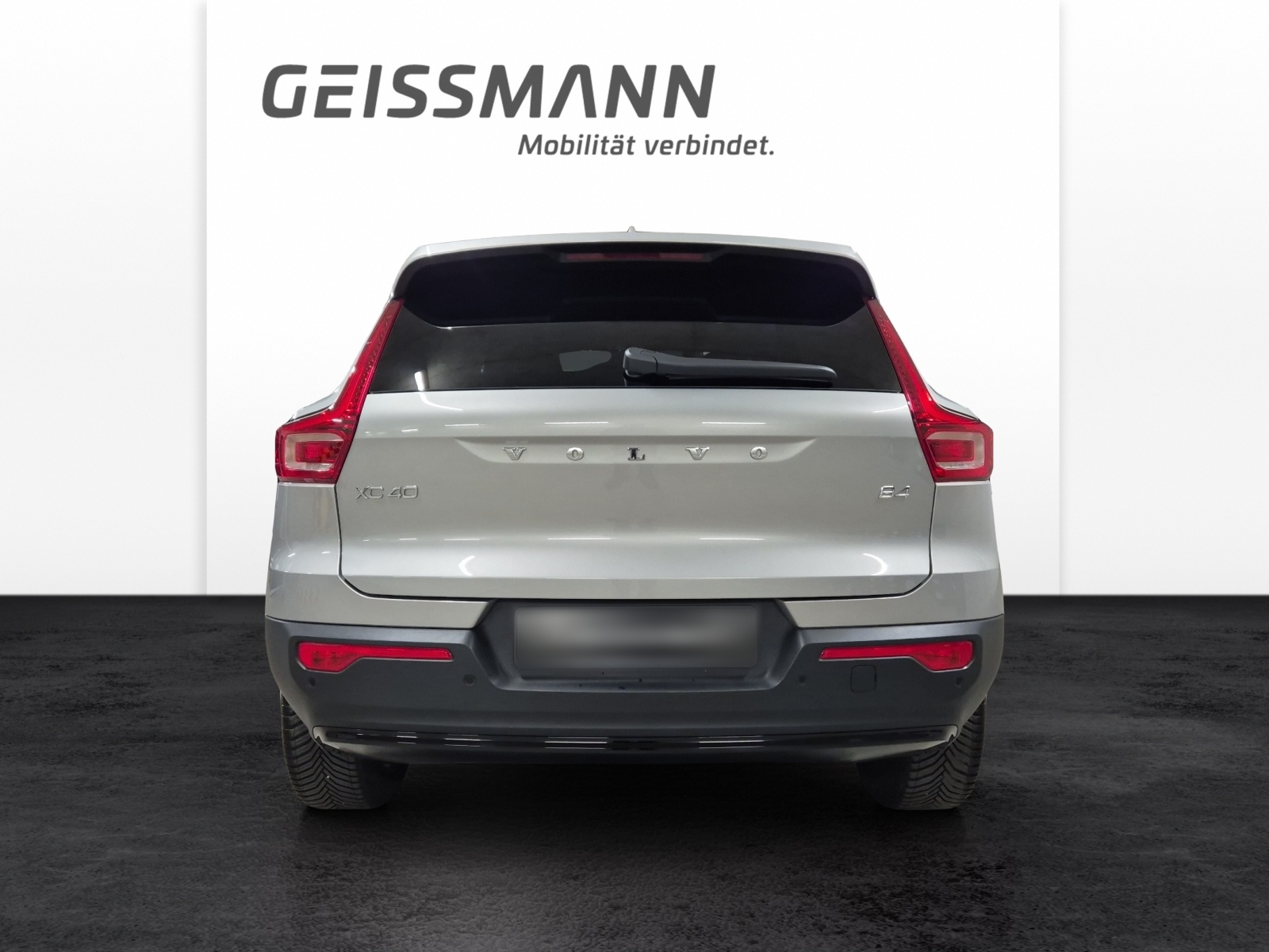 VOLVO XC40 2.0 B4 MH Plus Dark-image-5