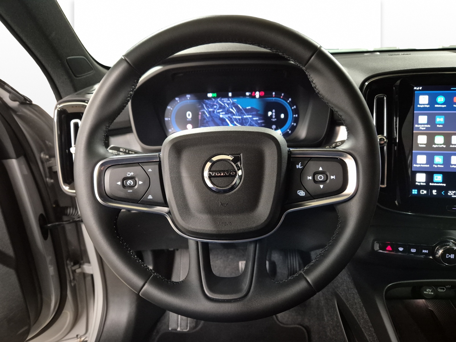 VOLVO XC40 2.0 B4 MH Plus Dark-image-9
