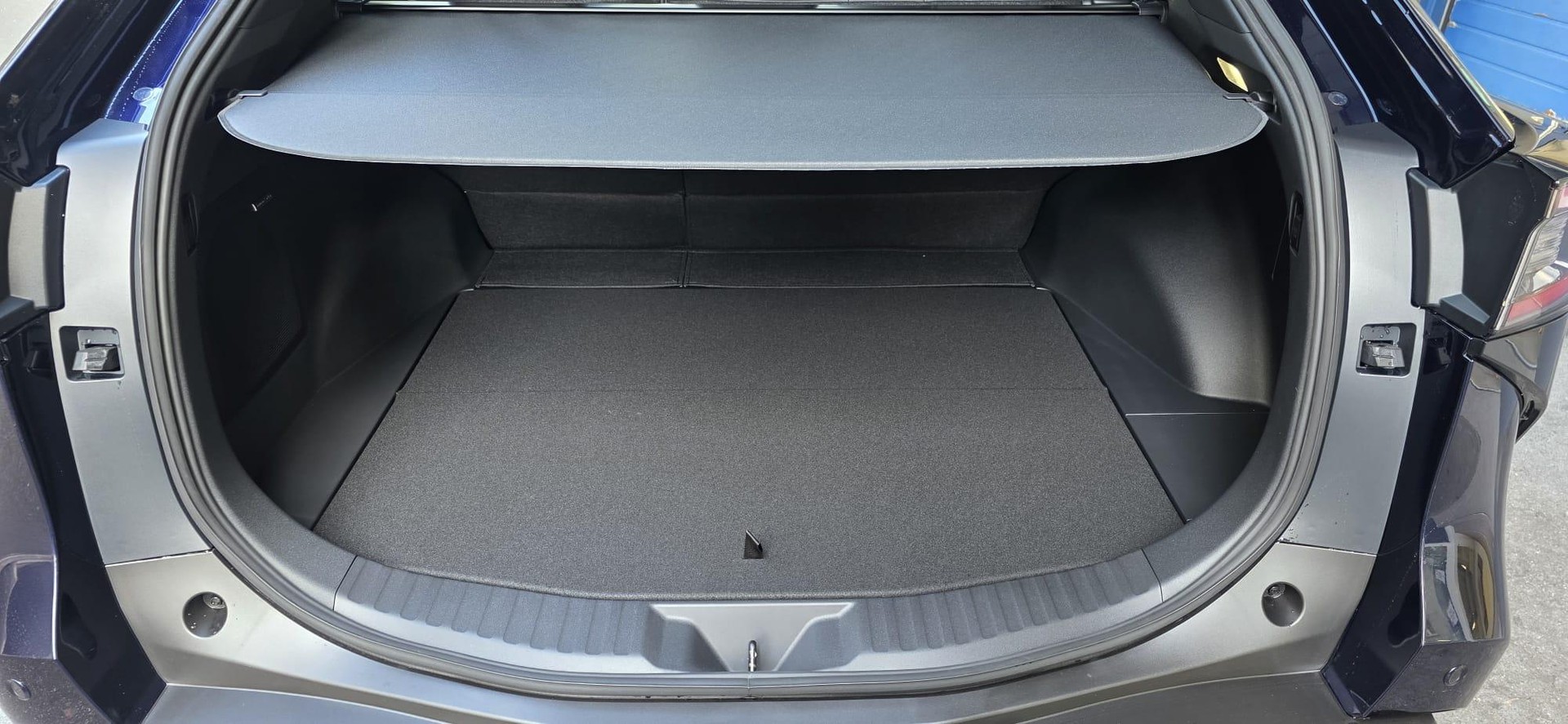 SUBARU Solterra eV Luxury AWD-image-17