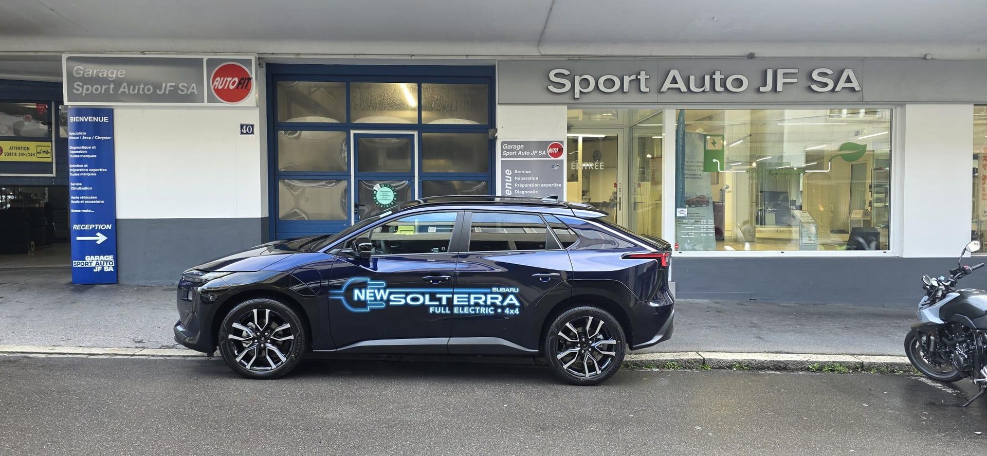 SUBARU Solterra eV Luxury AWD-image-4