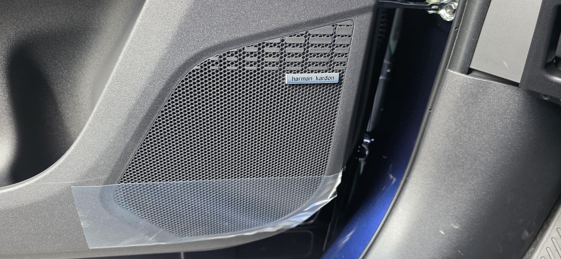 SUBARU Solterra eV Luxury AWD-image-13