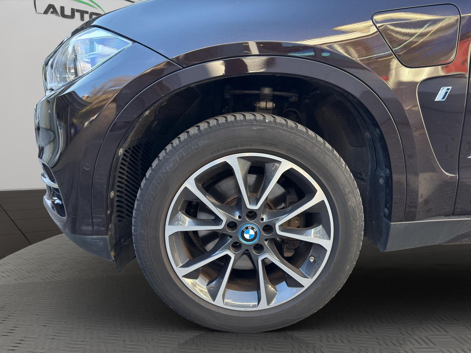 BMW X5 40e xDrive paddles-image-14