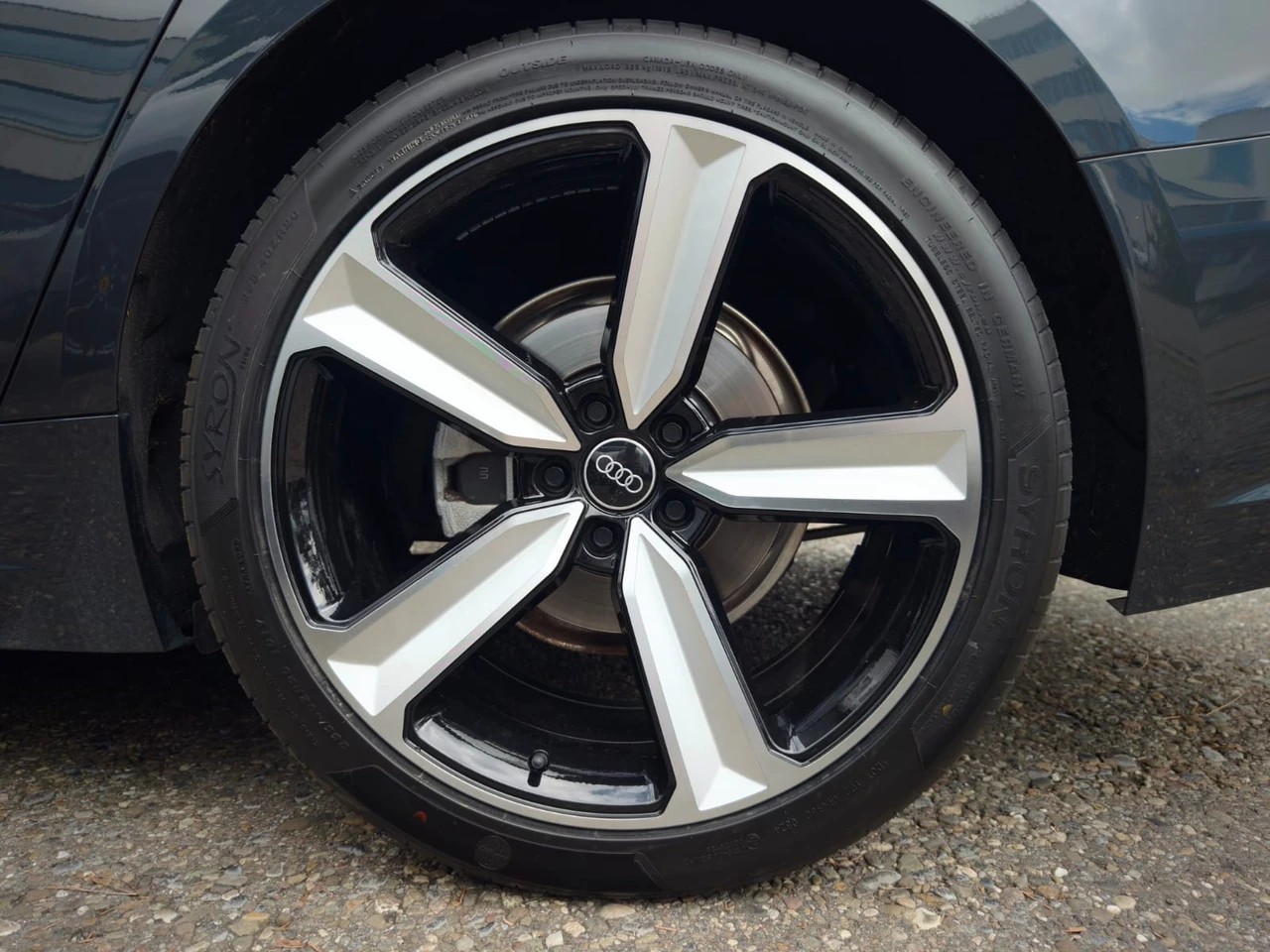 AUDI A7 Sportback 2.0 40 TDI quattro S-Tronic CH FAHRZEUG-image-22