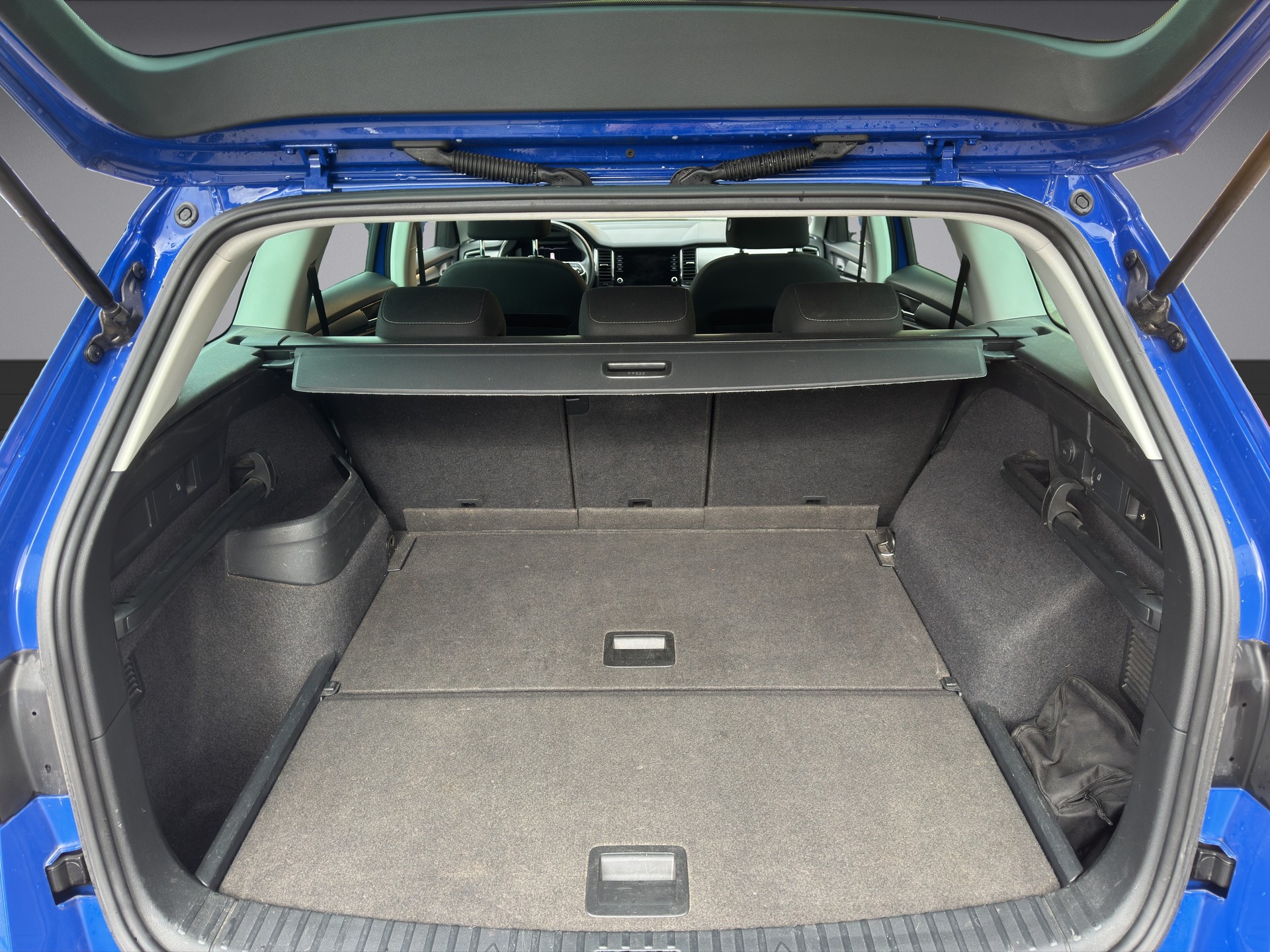 SKODA Kodiaq 2.0 TDI Ambition DSG-image-4