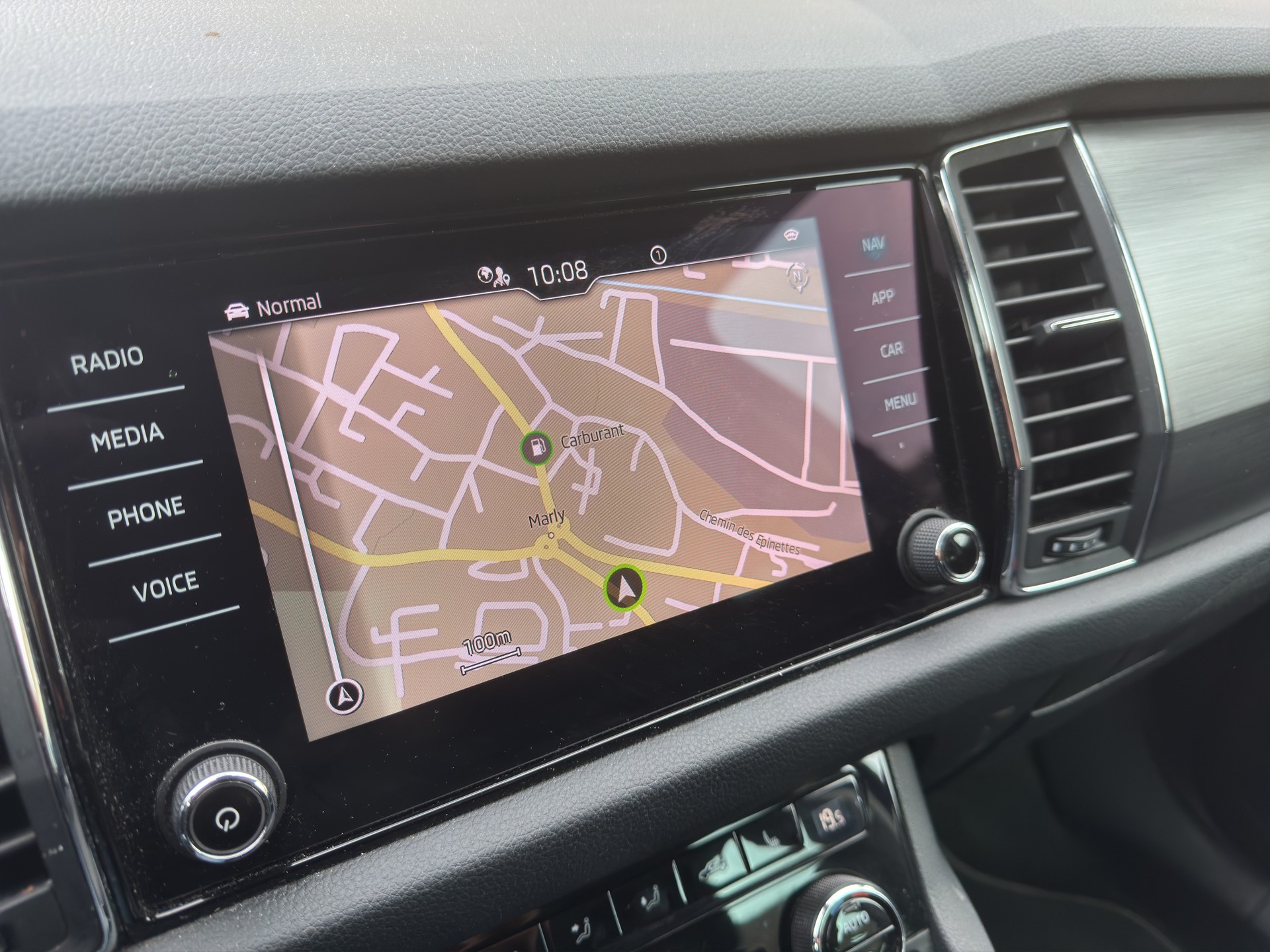 SKODA Kodiaq 2.0 TDI Ambition DSG-image-10