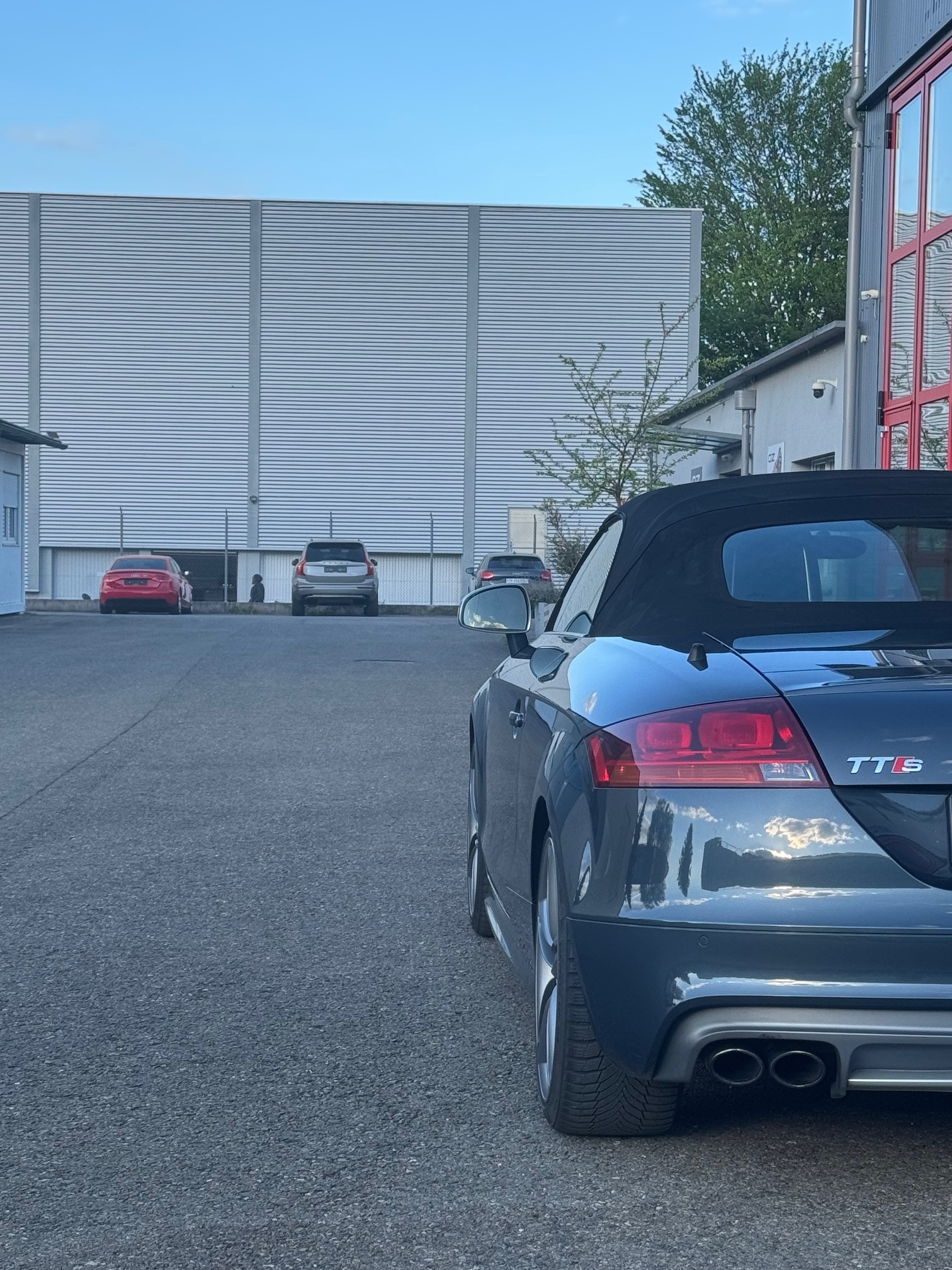 AUDI TTS Roadster 2.0 TFSI quattro-image-12
