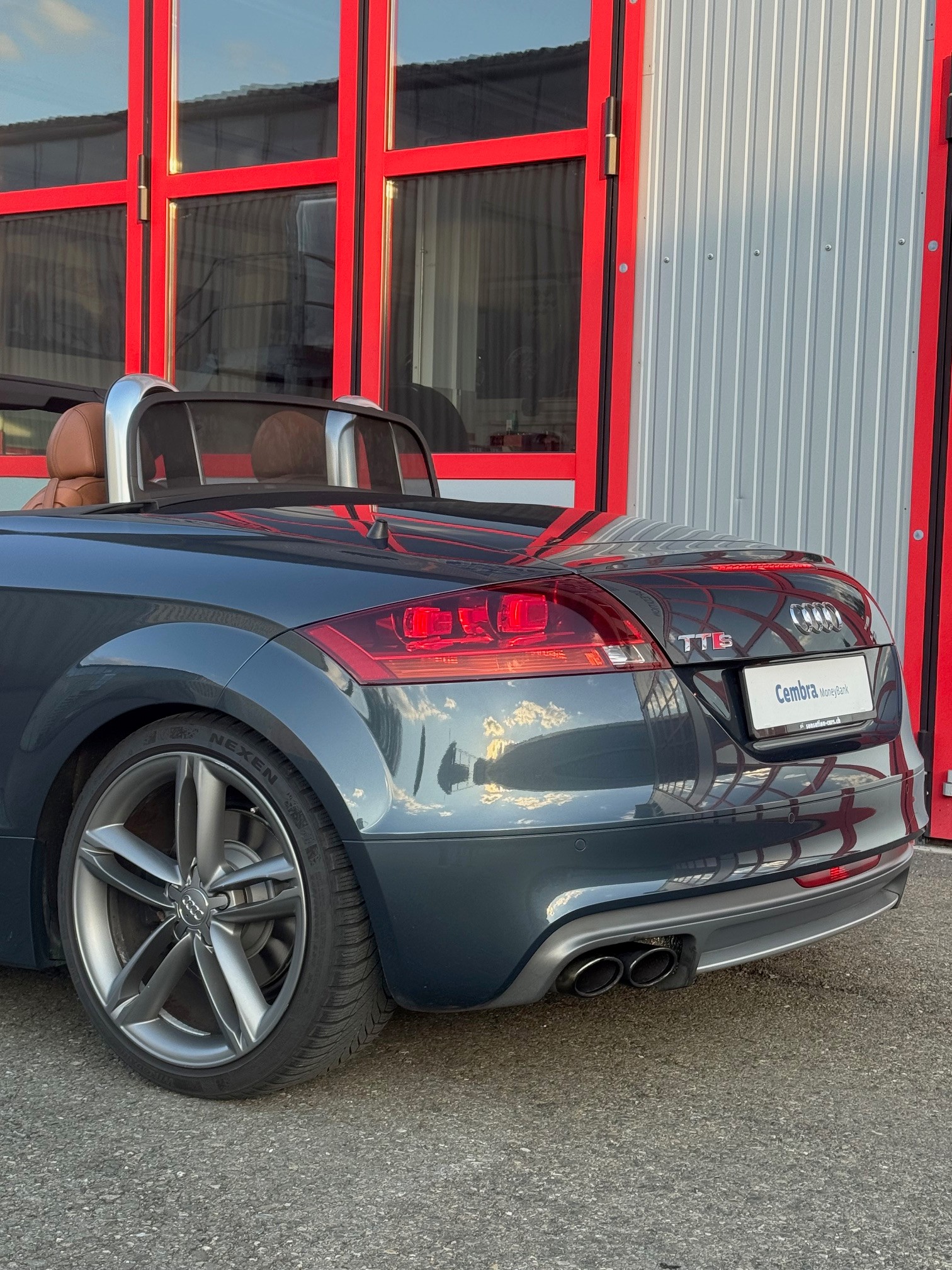 AUDI TTS Roadster 2.0 TFSI quattro-image-13