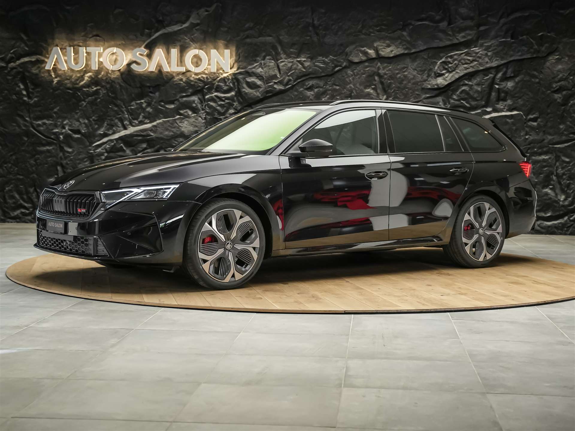 SKODA Octavia Combi 2.0 TSI RS DSG *Facelift*RS Sportsitze*AHK*-showroom-element-1