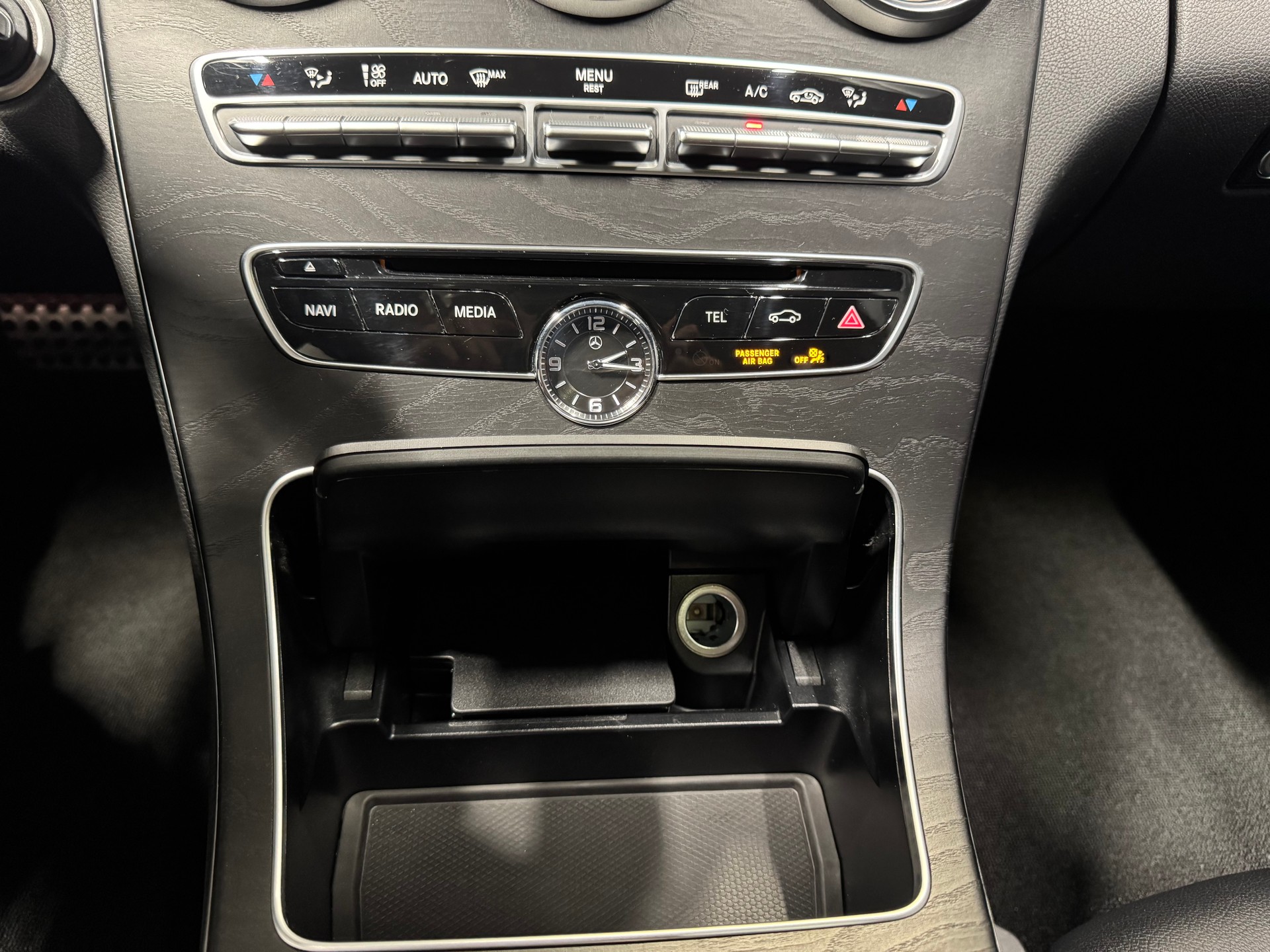 MERCEDES-BENZ C 400 AMG Line 4Matic 7G-Tronic (23)-image-18