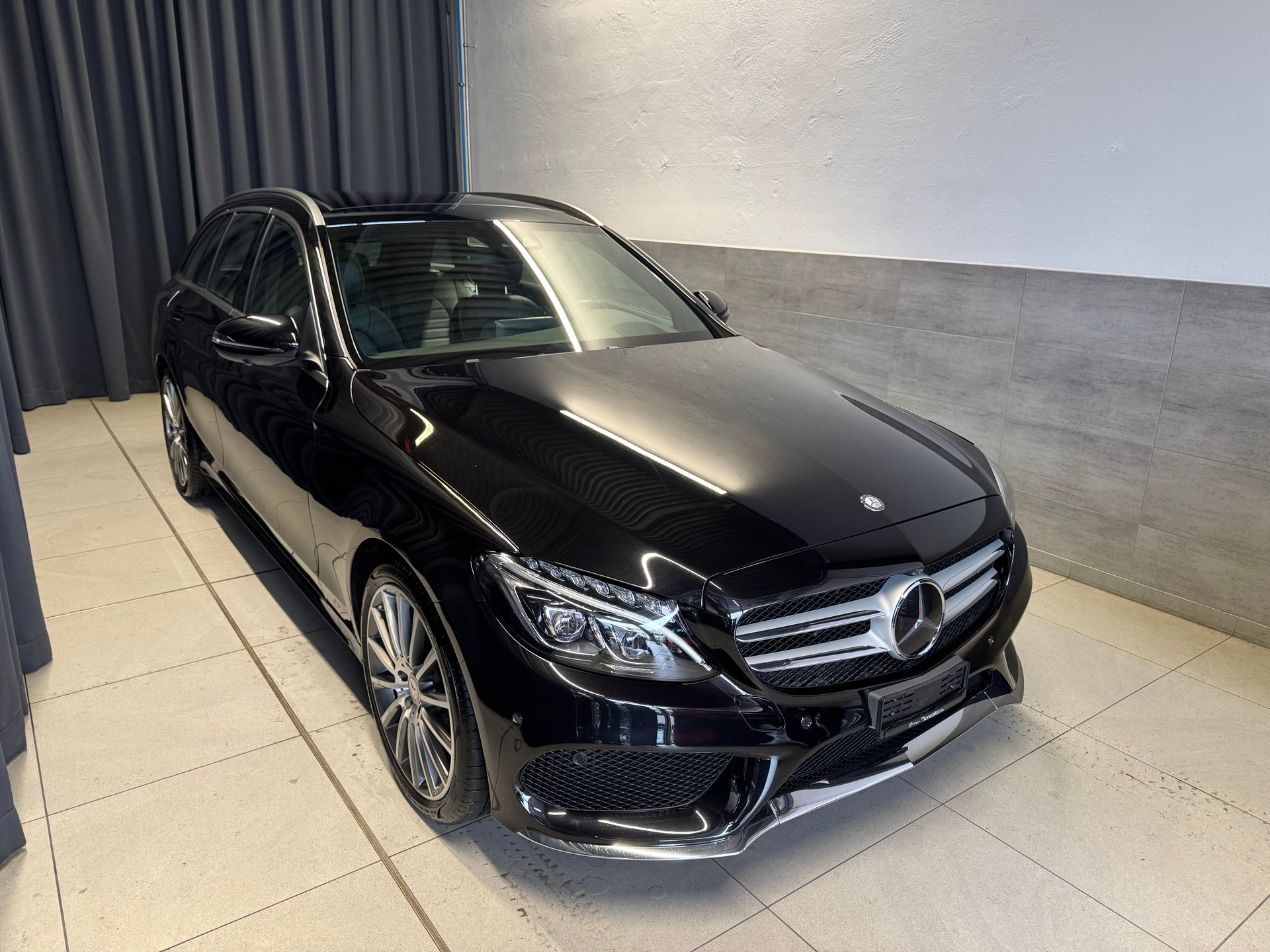 MERCEDES-BENZ C 400 AMG Line 4Matic 7G-Tronic (23)