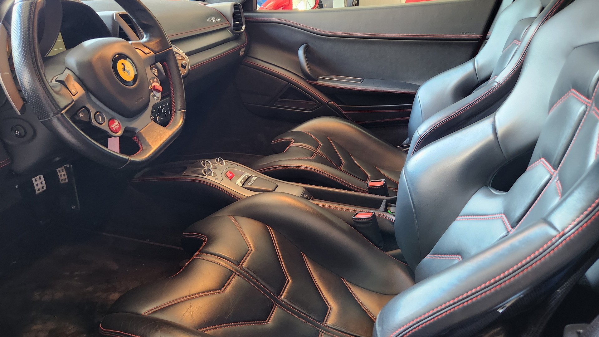 FERRARI 458 Italia 4.5 V8-image-5