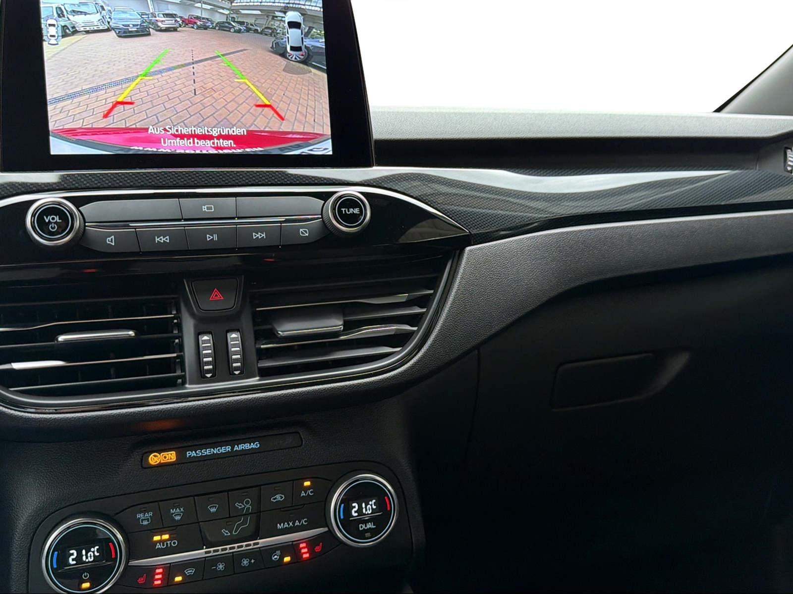 FORD Kuga 2.5 Plug-in Hybrid ST-Line X-image-13