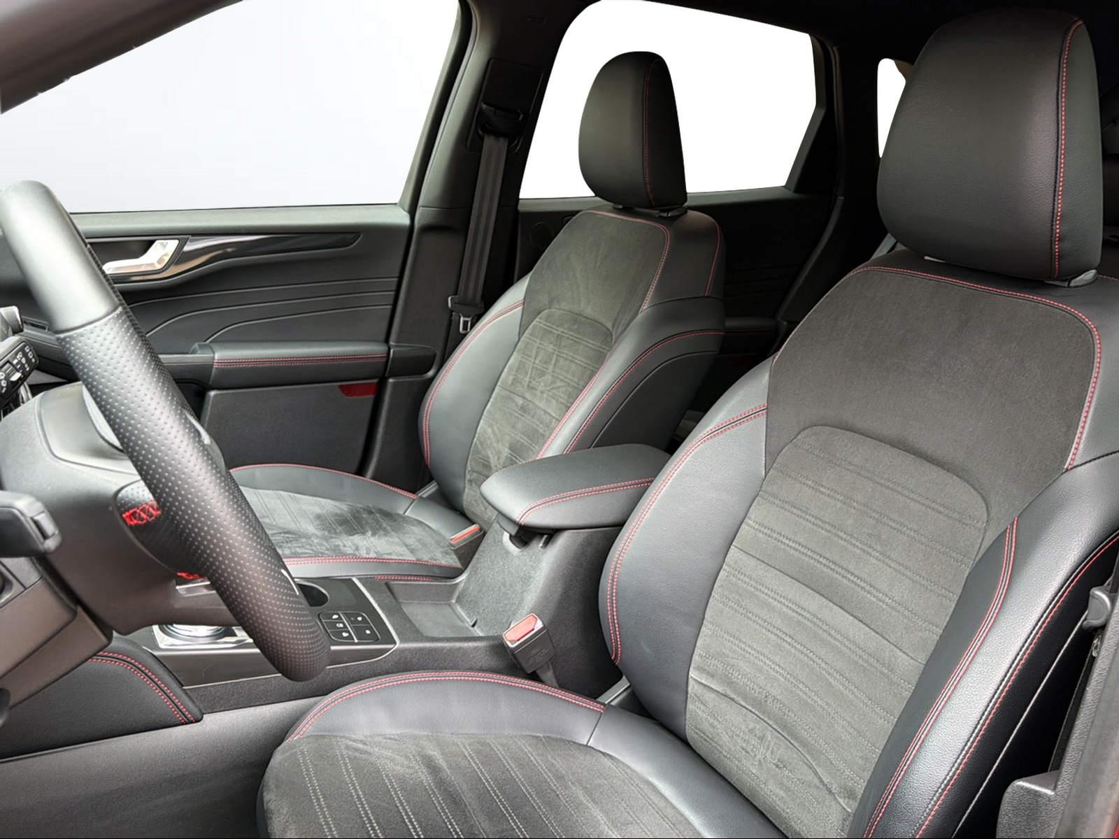 FORD Kuga 2.5 Plug-in Hybrid ST-Line X-image-9