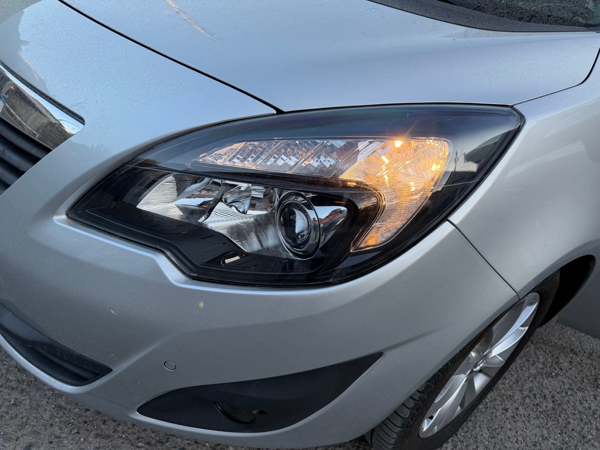 OPEL Meriva 1.7 CDTi Anniversary Edition-image-18