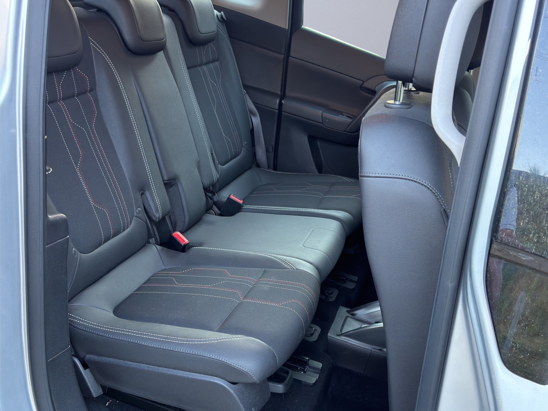 OPEL Meriva 1.7 CDTi Anniversary Edition-image-12