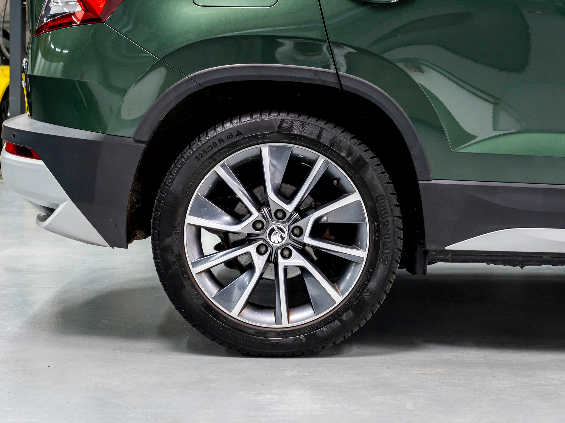 SKODA Karoq 1.5 TSI ACT Scout 4x4 DSG-image-17