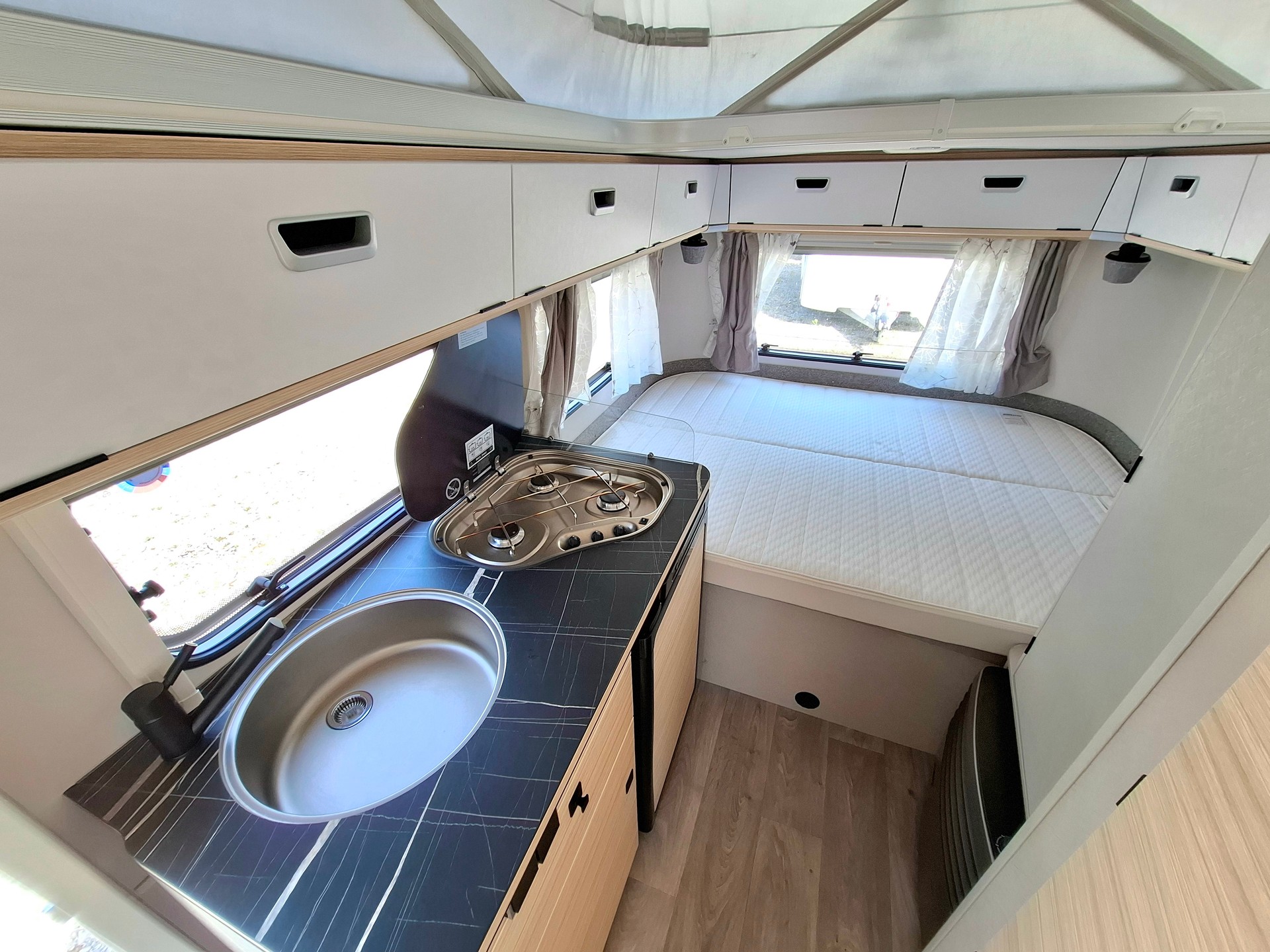 ERIBA touring 430 - Mover, Markise, Veloträger!-image-11