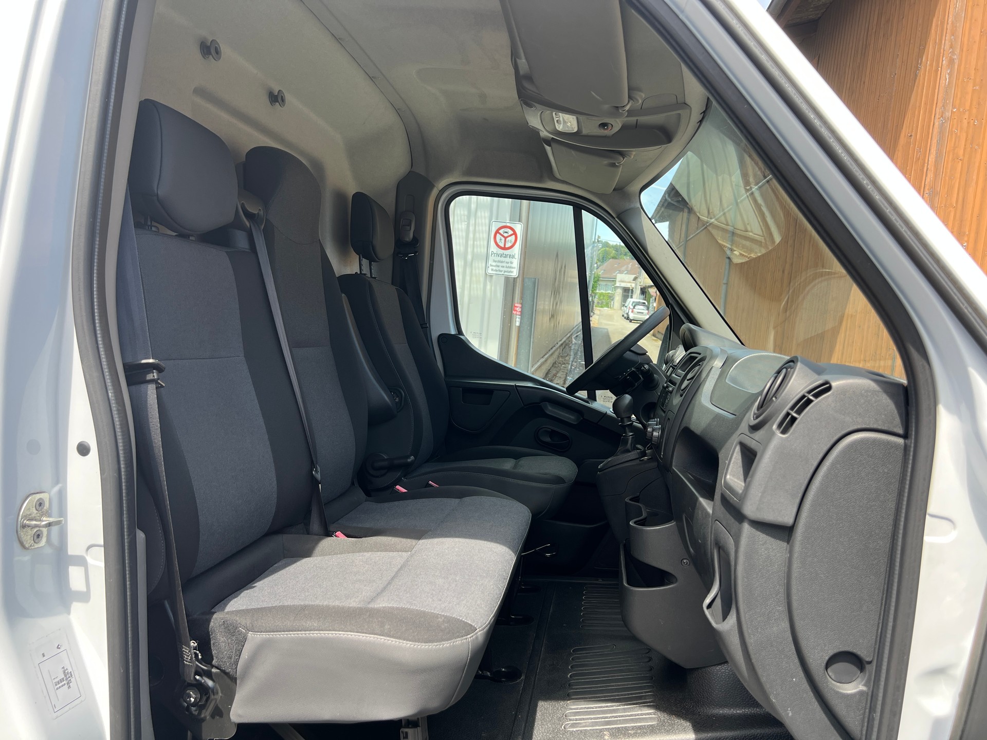RENAULT Master T35 dCi130 L3H2-image-8