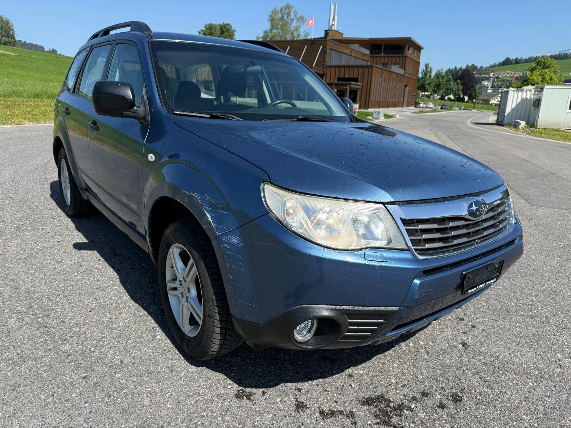 SUBARU Forester 2.0X Swiss Automatic-image-2