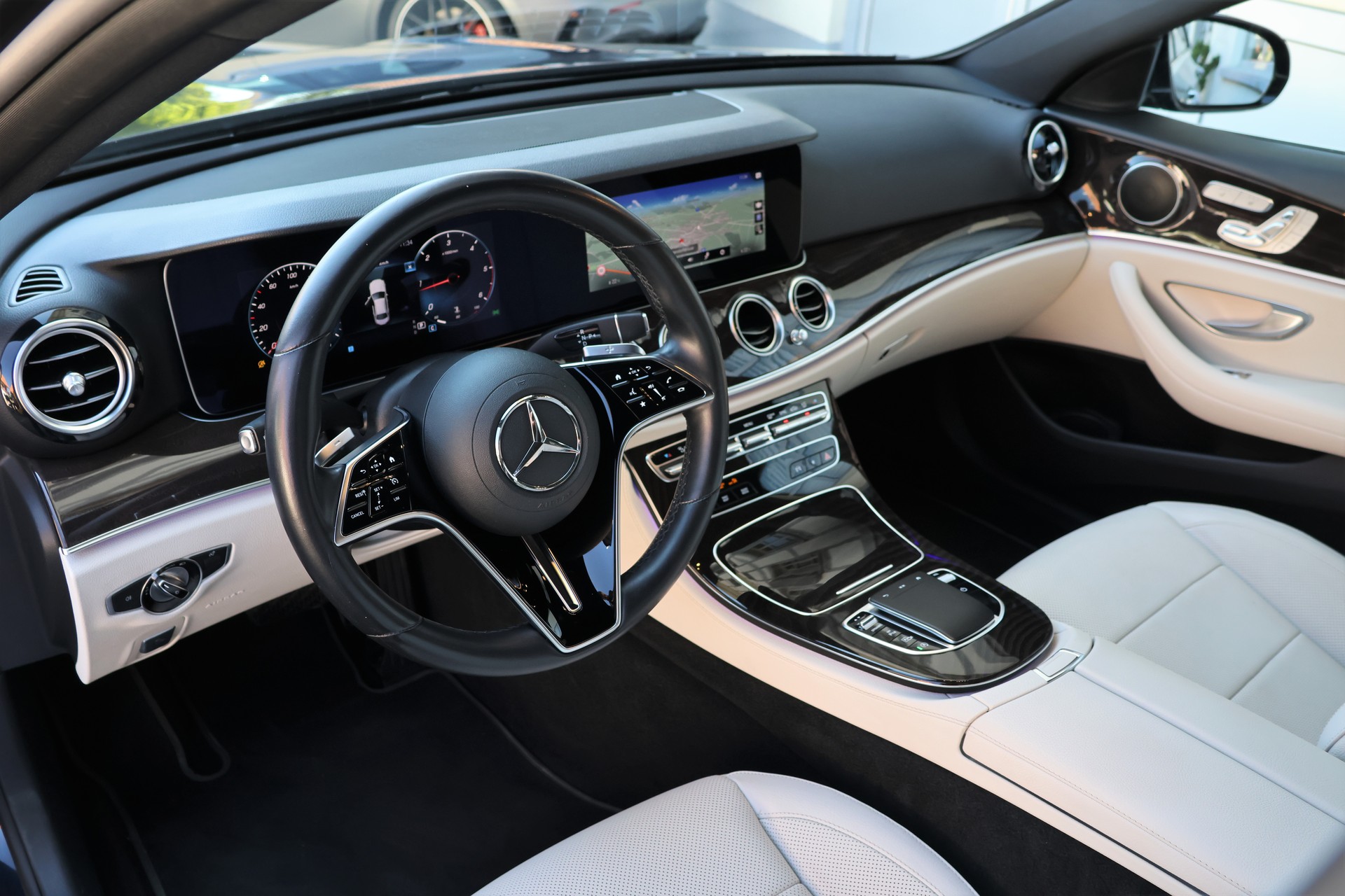 MERCEDES-BENZ E 220 d 4Matic Swiss Star 9G-Tronic (CH)-image-9