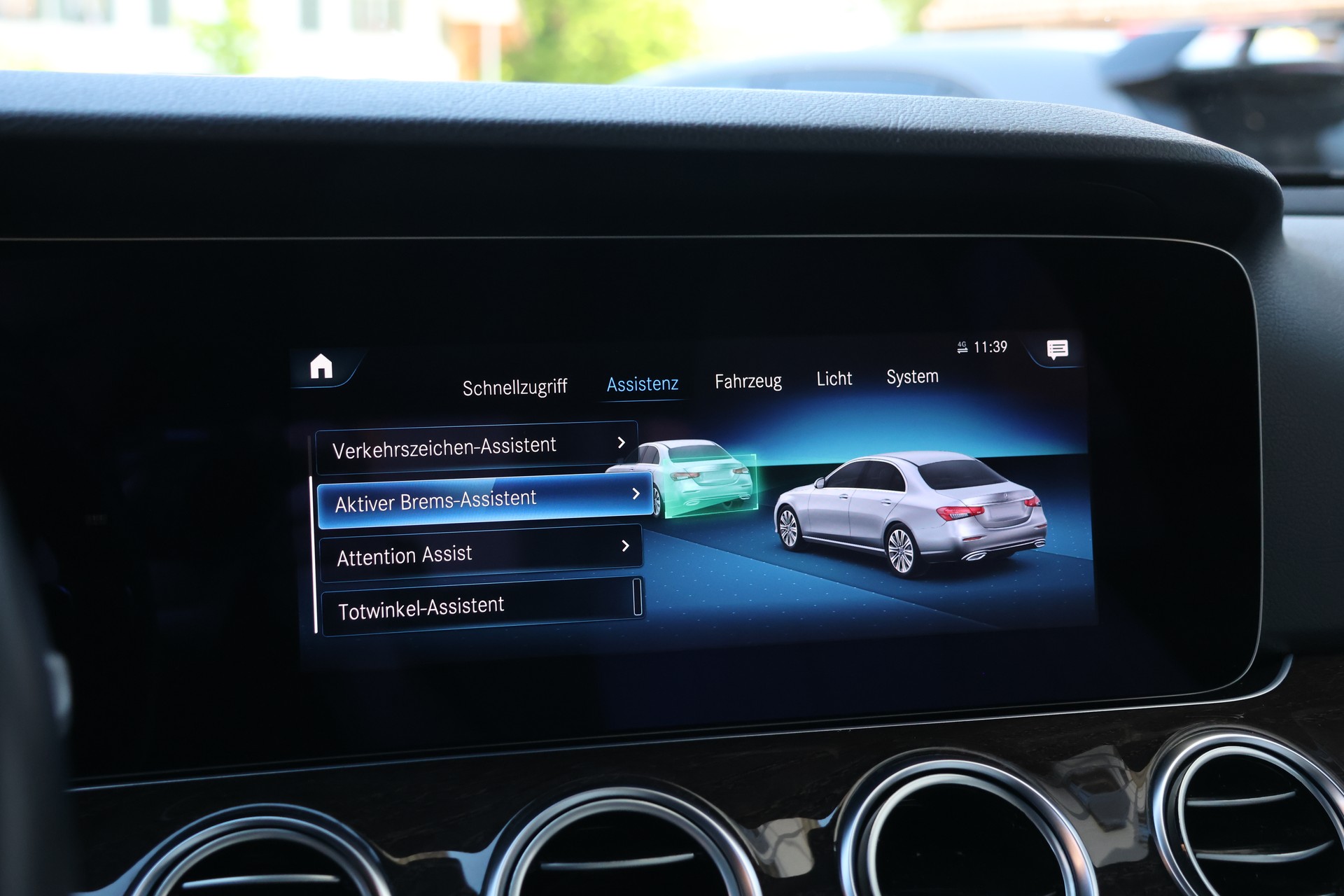 MERCEDES-BENZ E 220 d 4Matic Swiss Star 9G-Tronic (CH)-image-23