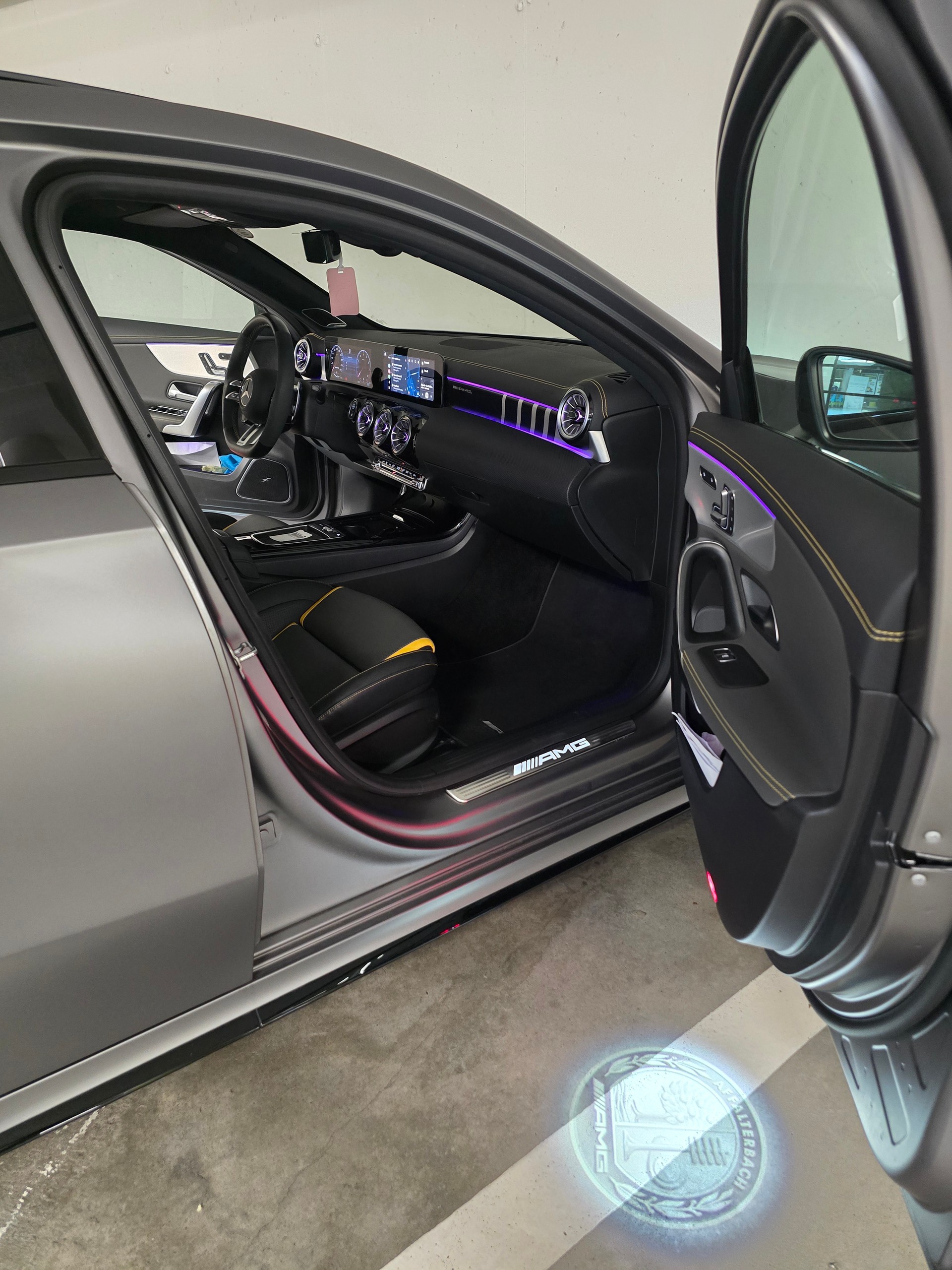 MERCEDES-BENZ A 45 S AMG 4matic+-image-2