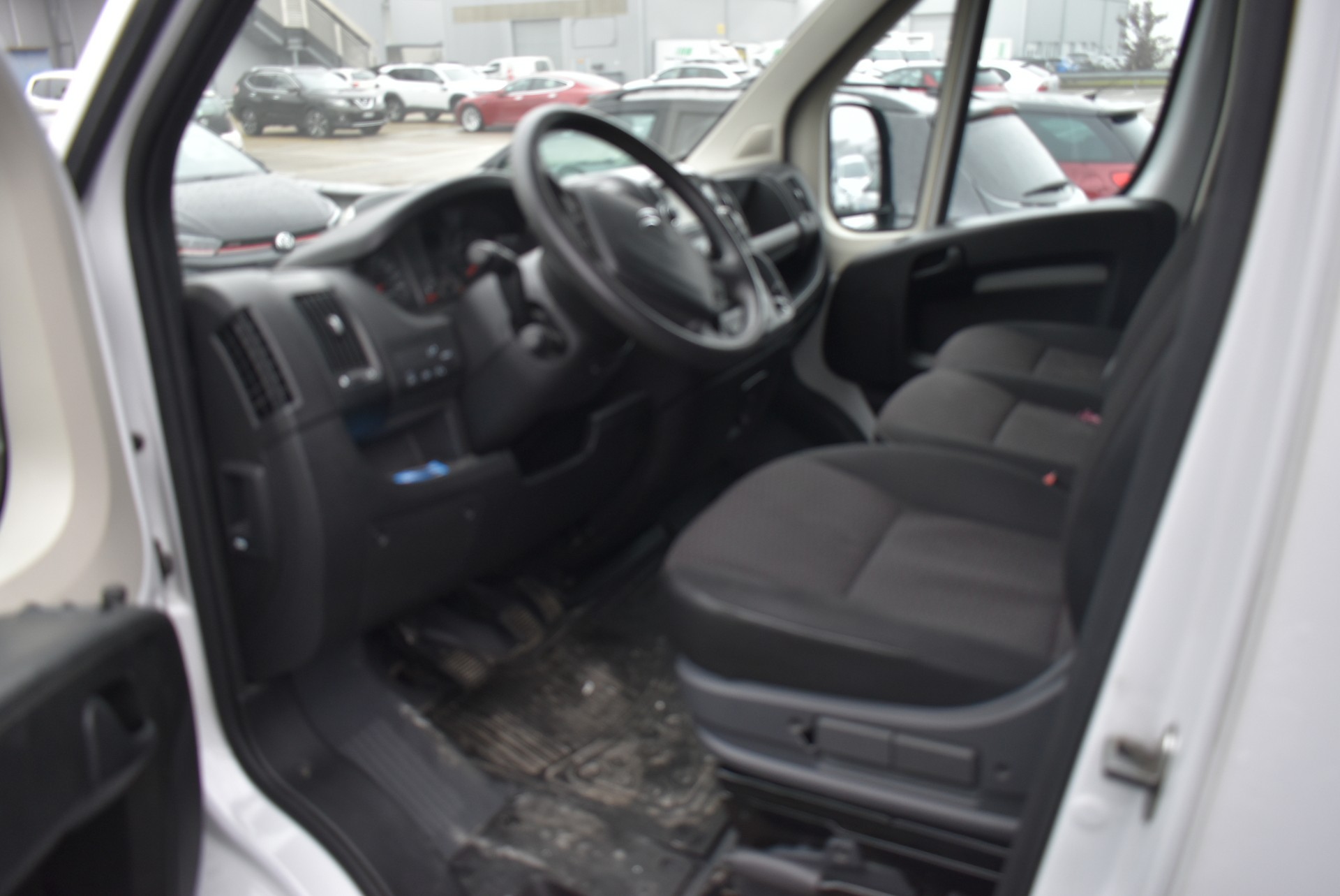 CITROEN Jumper 33 2.2 BlueHDi 140 Control L2H1-image-8