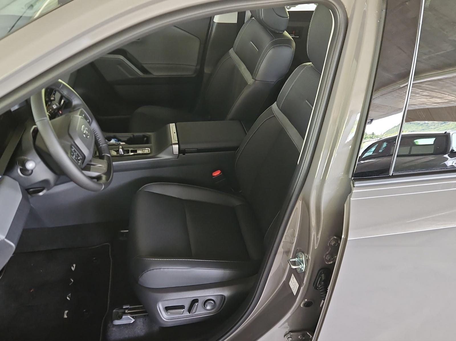 TOYOTA RAV4 2.5 HEV Premium-image-8