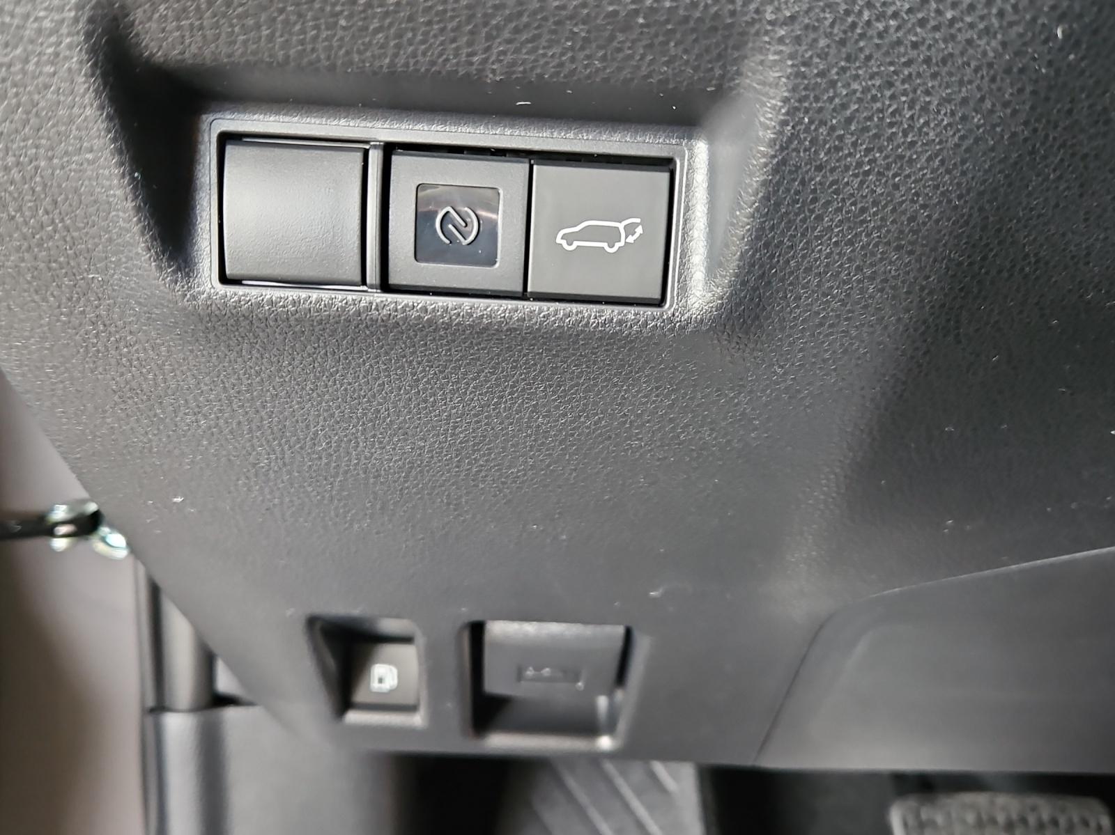 TOYOTA RAV4 2.5 HEV Premium-image-18