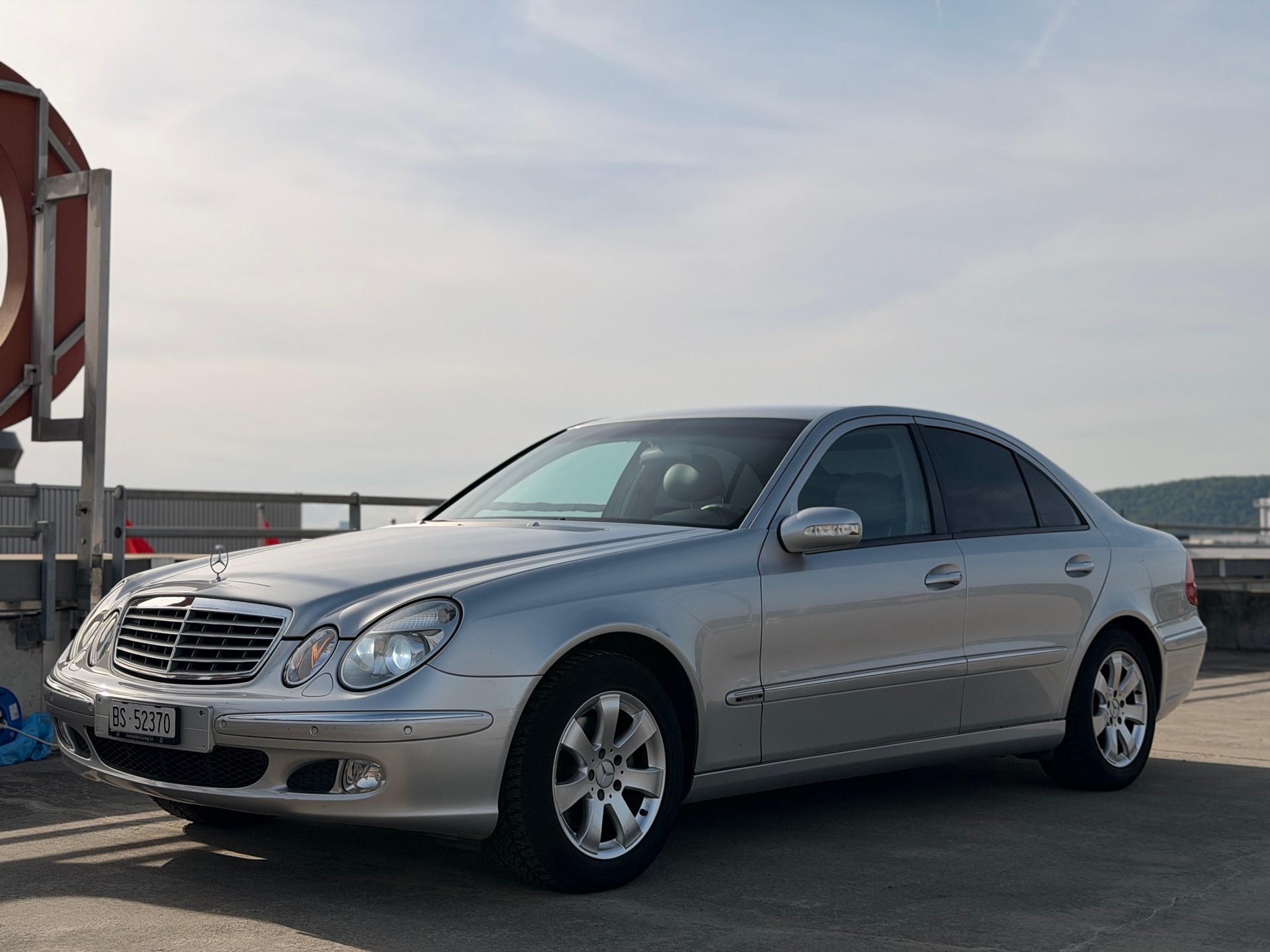 MERCEDES-BENZ E 240 Elégance-image-4