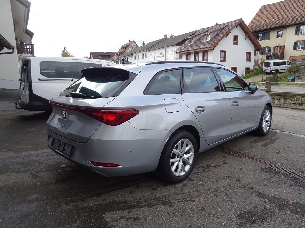 SEAT Leon ST 2.0 TDI Style 4Drive DSG-showroom-element-2