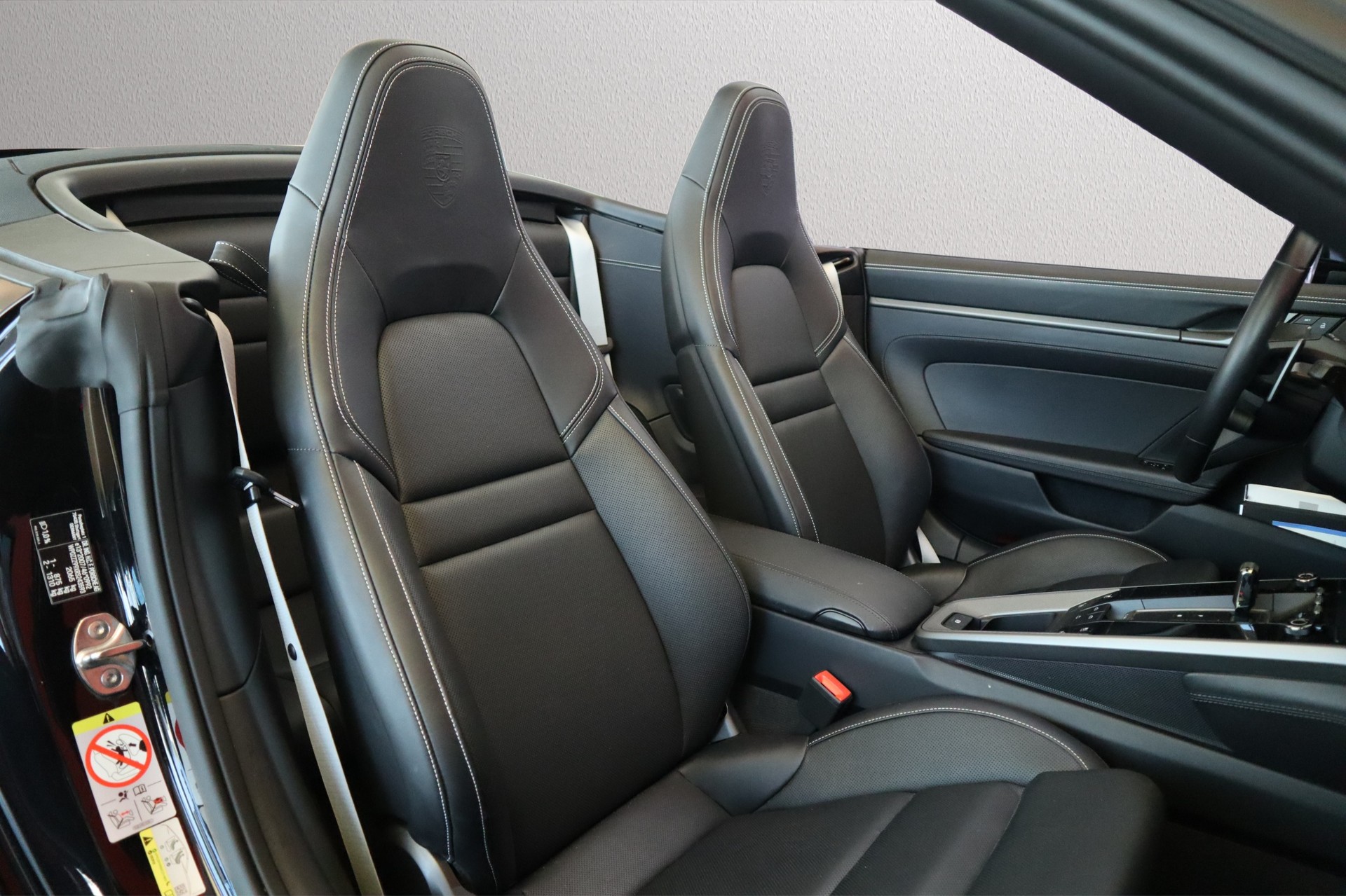 PORSCHE 911 Carrera 4S Cabriolet PDK-image-21