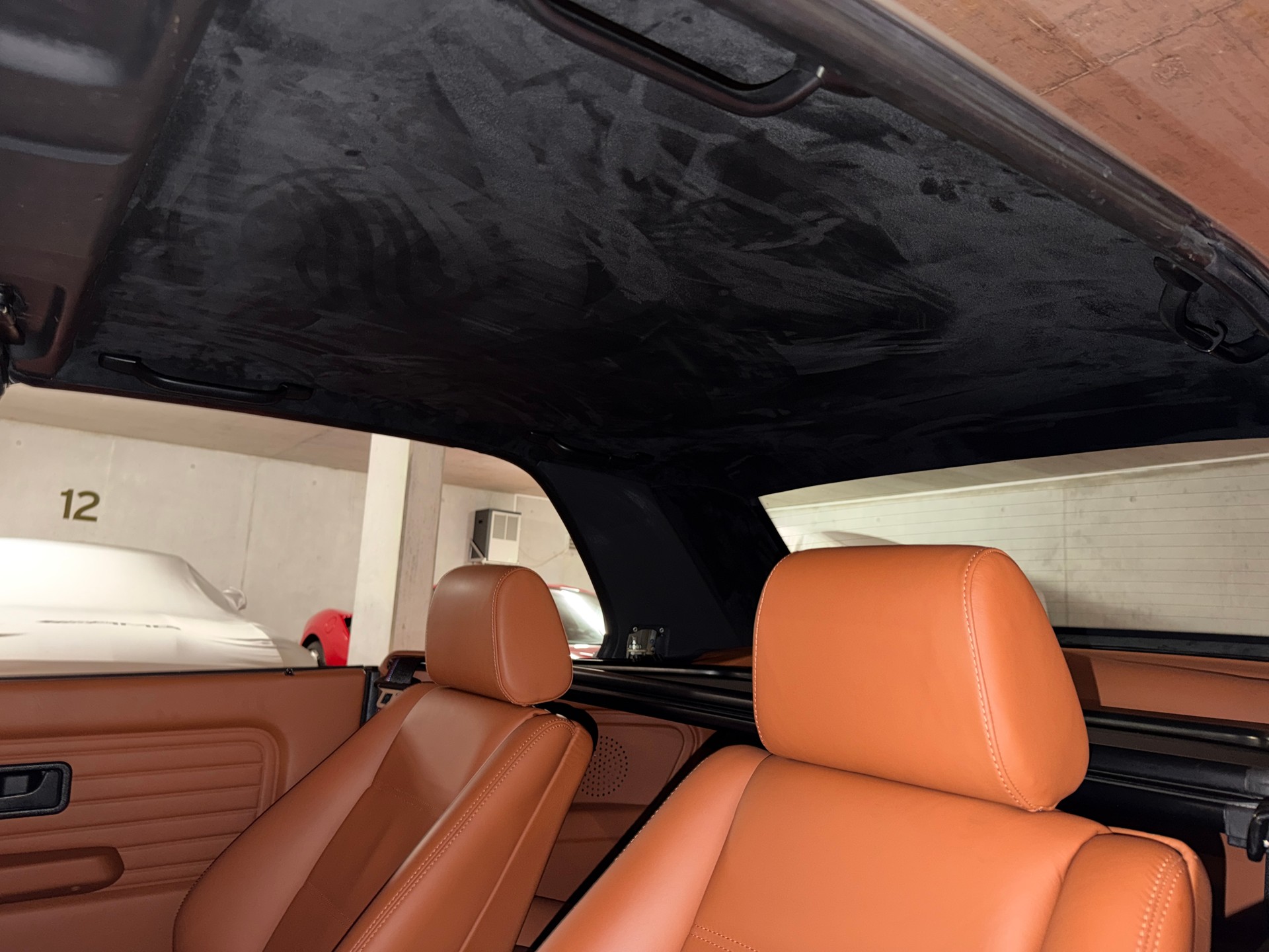 BMW 325i Cabrio-image-17