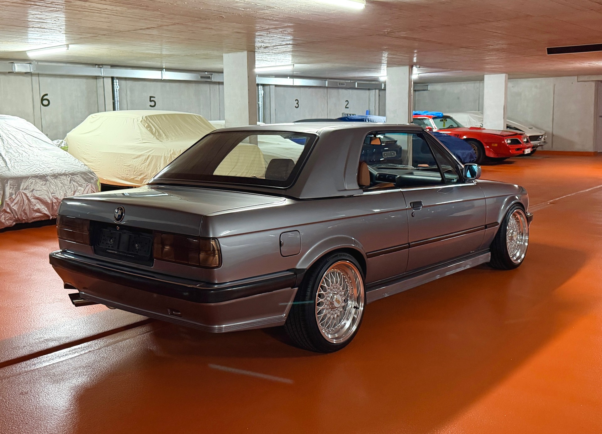BMW 325i Cabrio-image-26