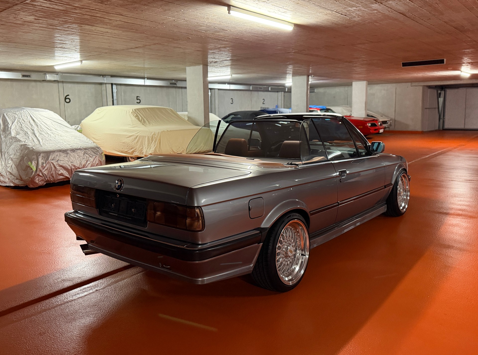 BMW 325i Cabrio-image-25