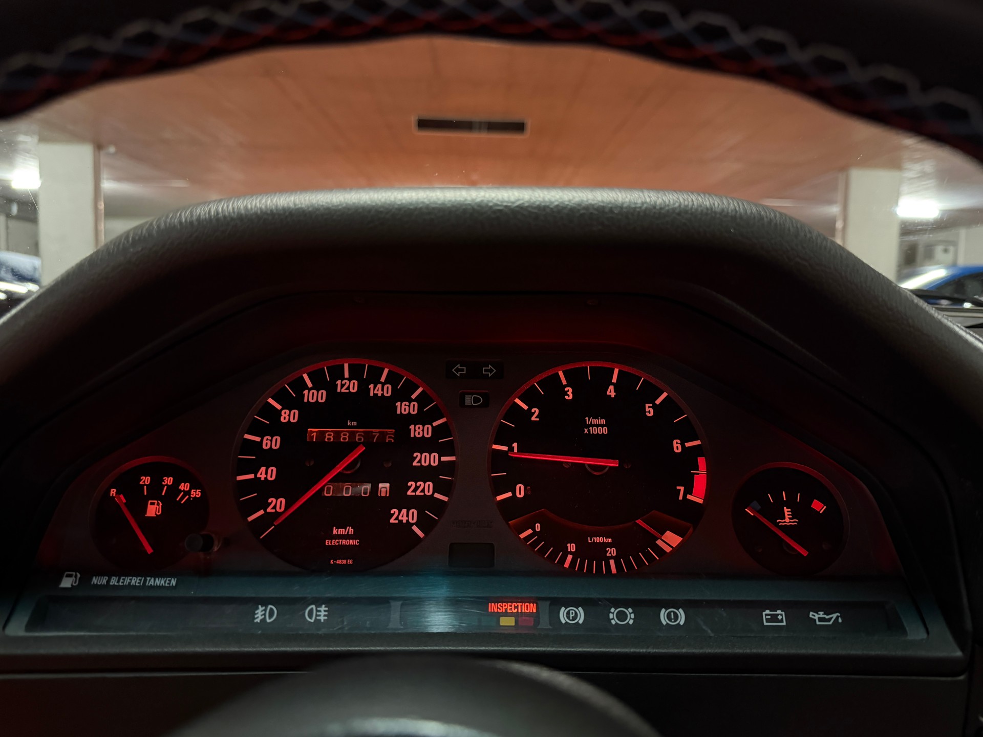 BMW 325i Cabrio-image-14
