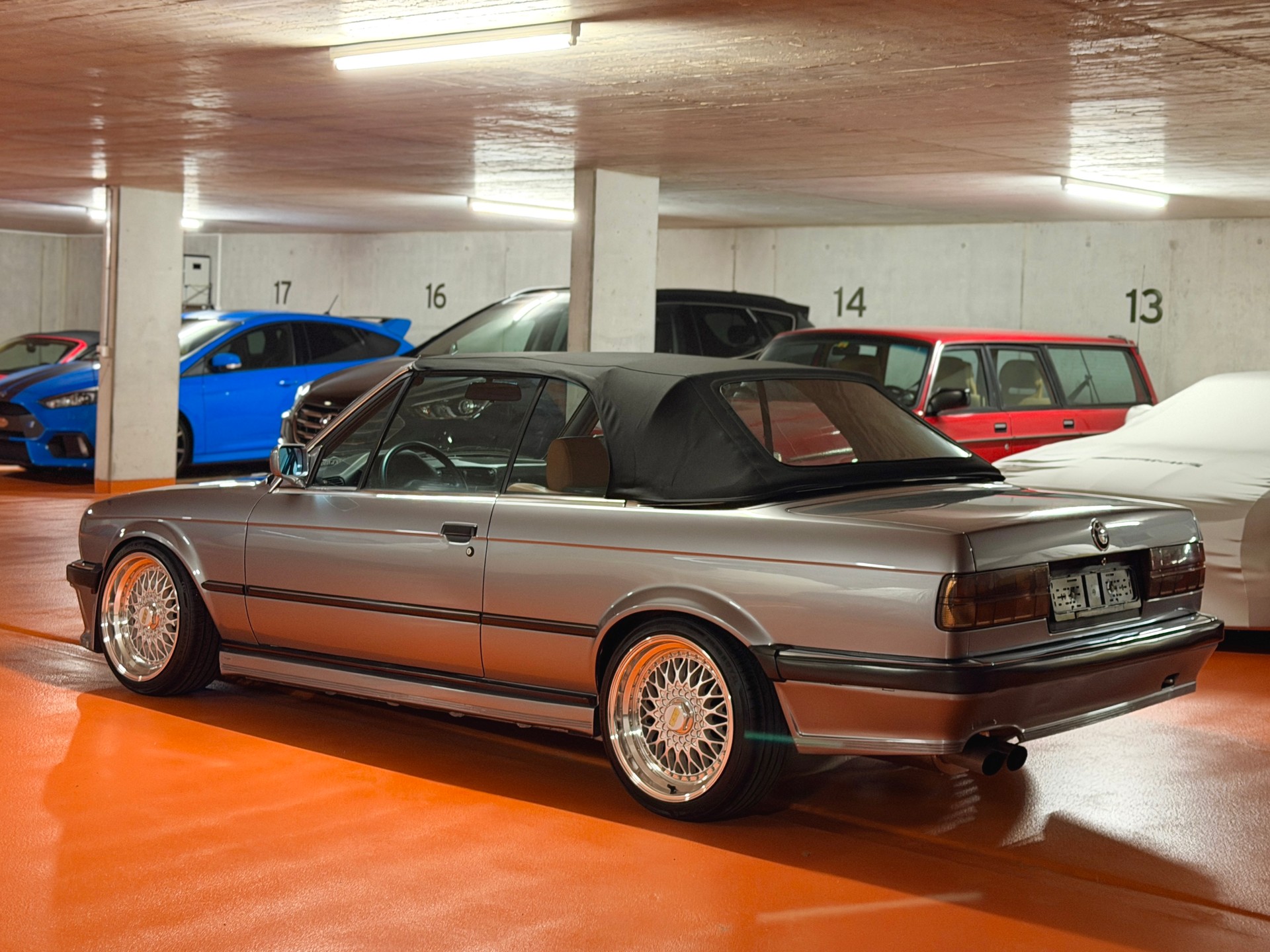 BMW 325i Cabrio-image-7