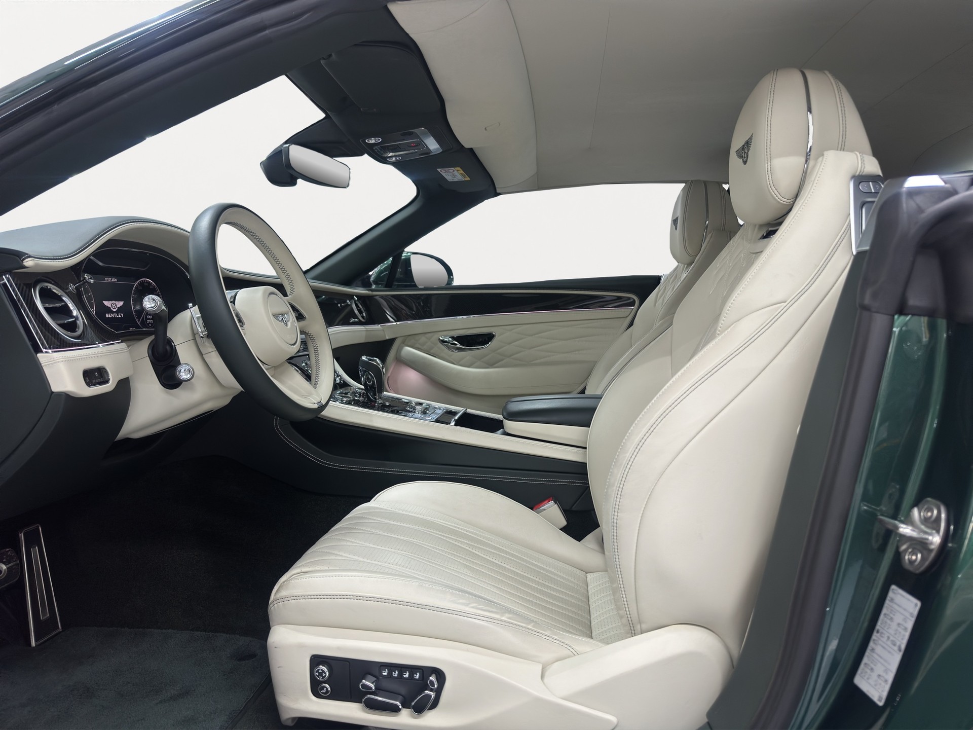 BENTLEY Continental GTC 4.0 V8 Azure-image-5