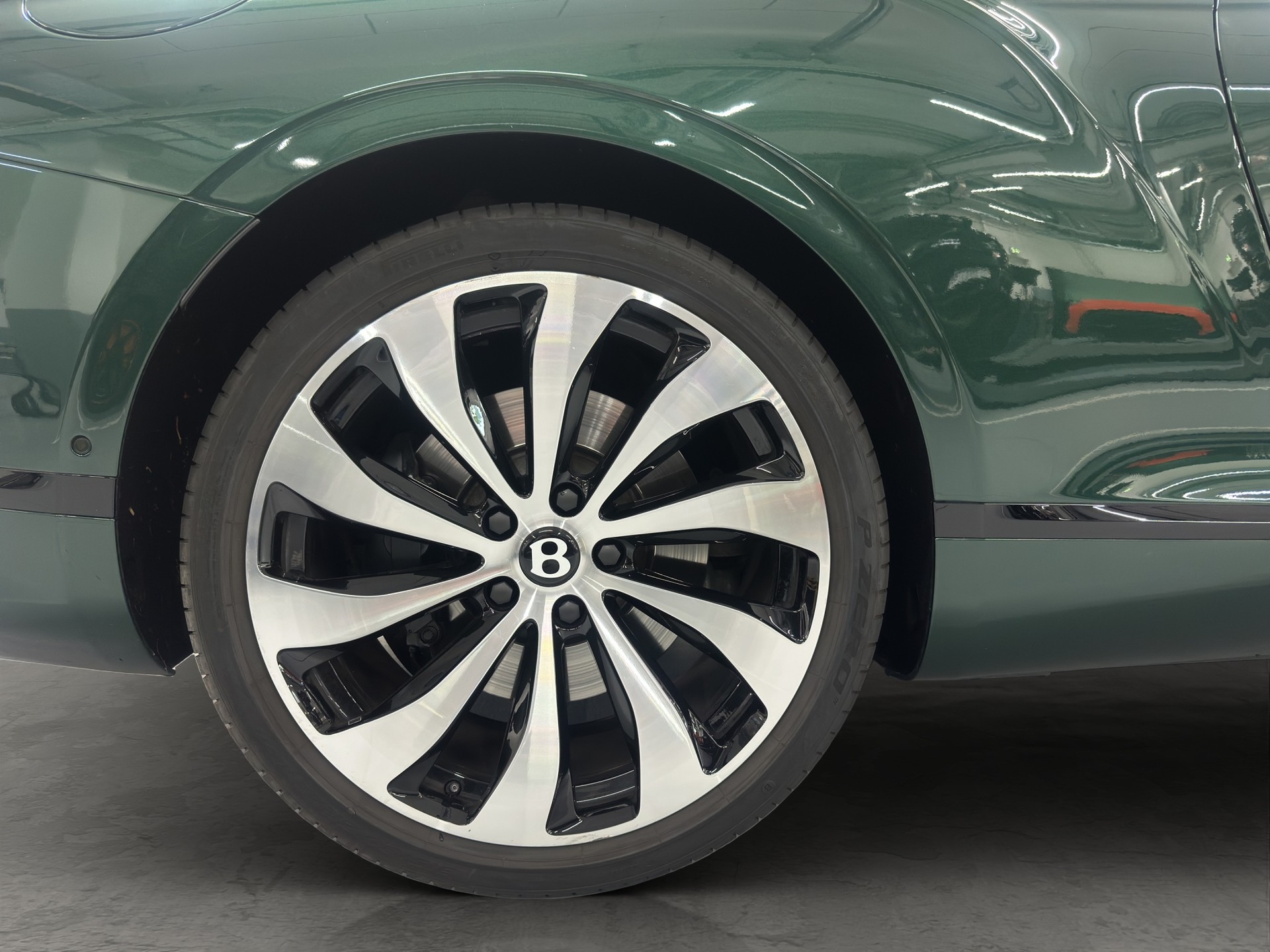 BENTLEY Continental GTC 4.0 V8 Azure-image-14
