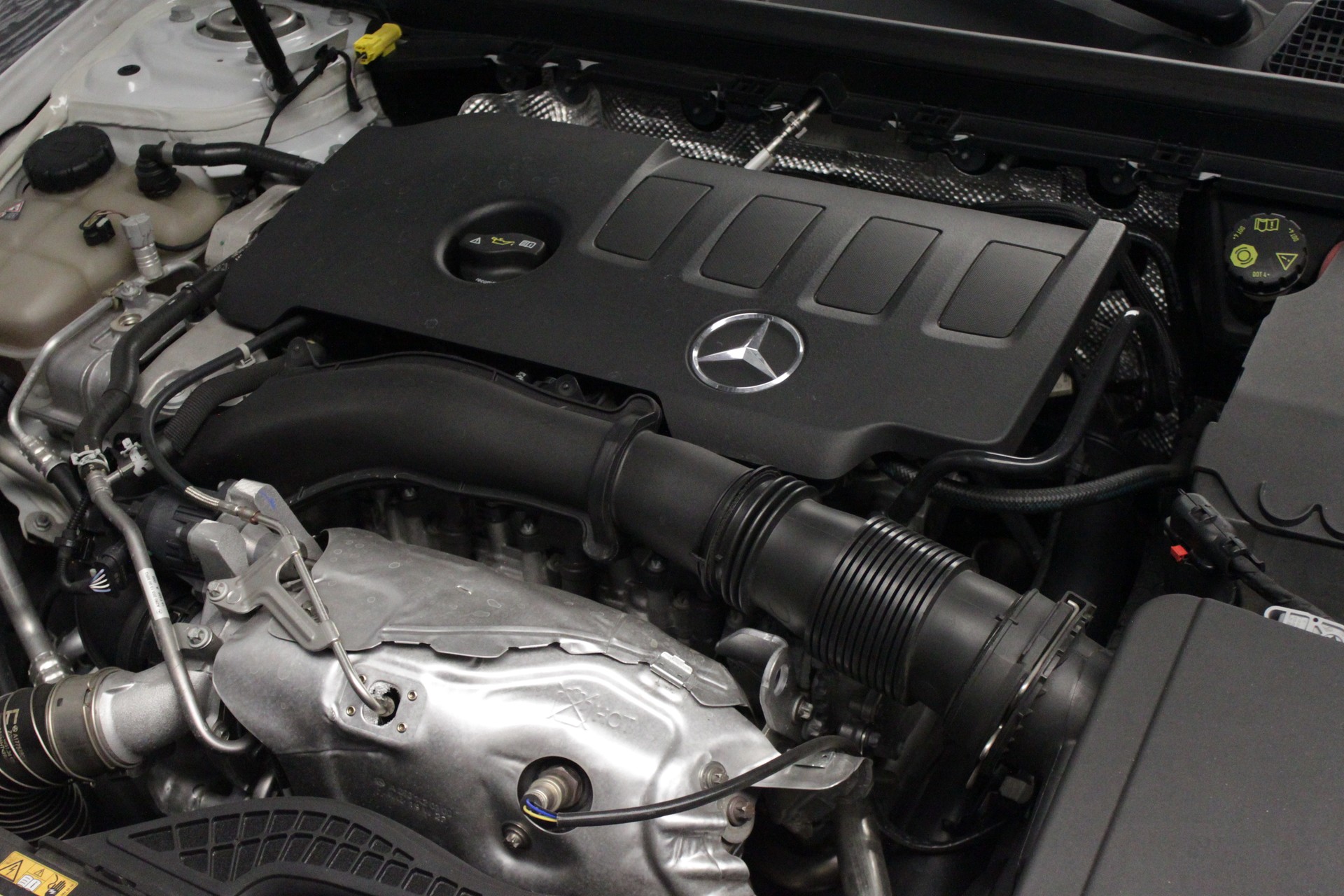 MERCEDES-BENZ A 250 4Matic AMG Line 4Matic 7G-DCT-image-20