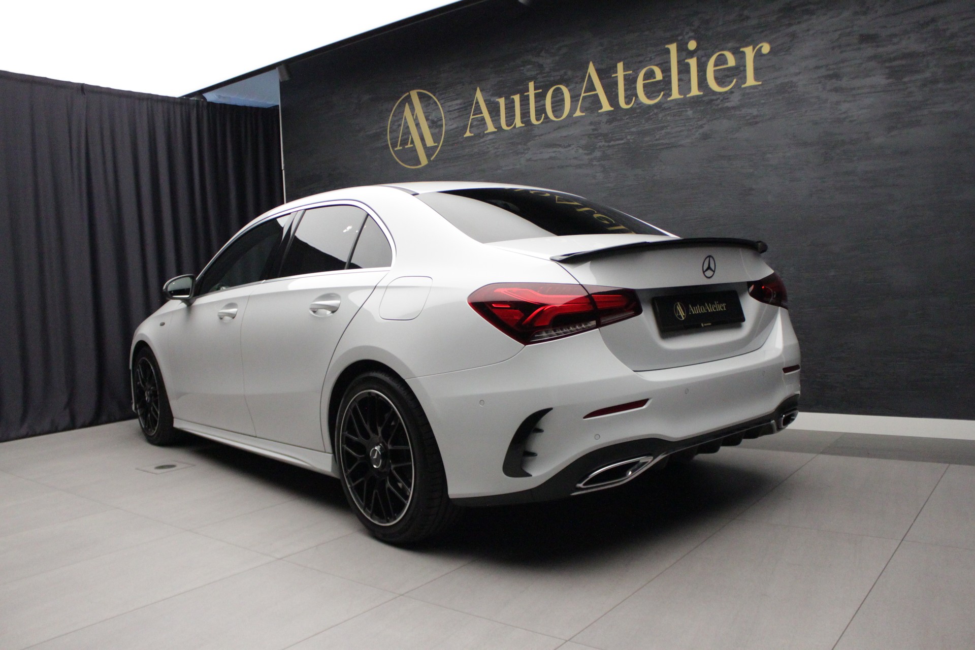 MERCEDES-BENZ A 250 4Matic AMG Line 4Matic 7G-DCT-image-9