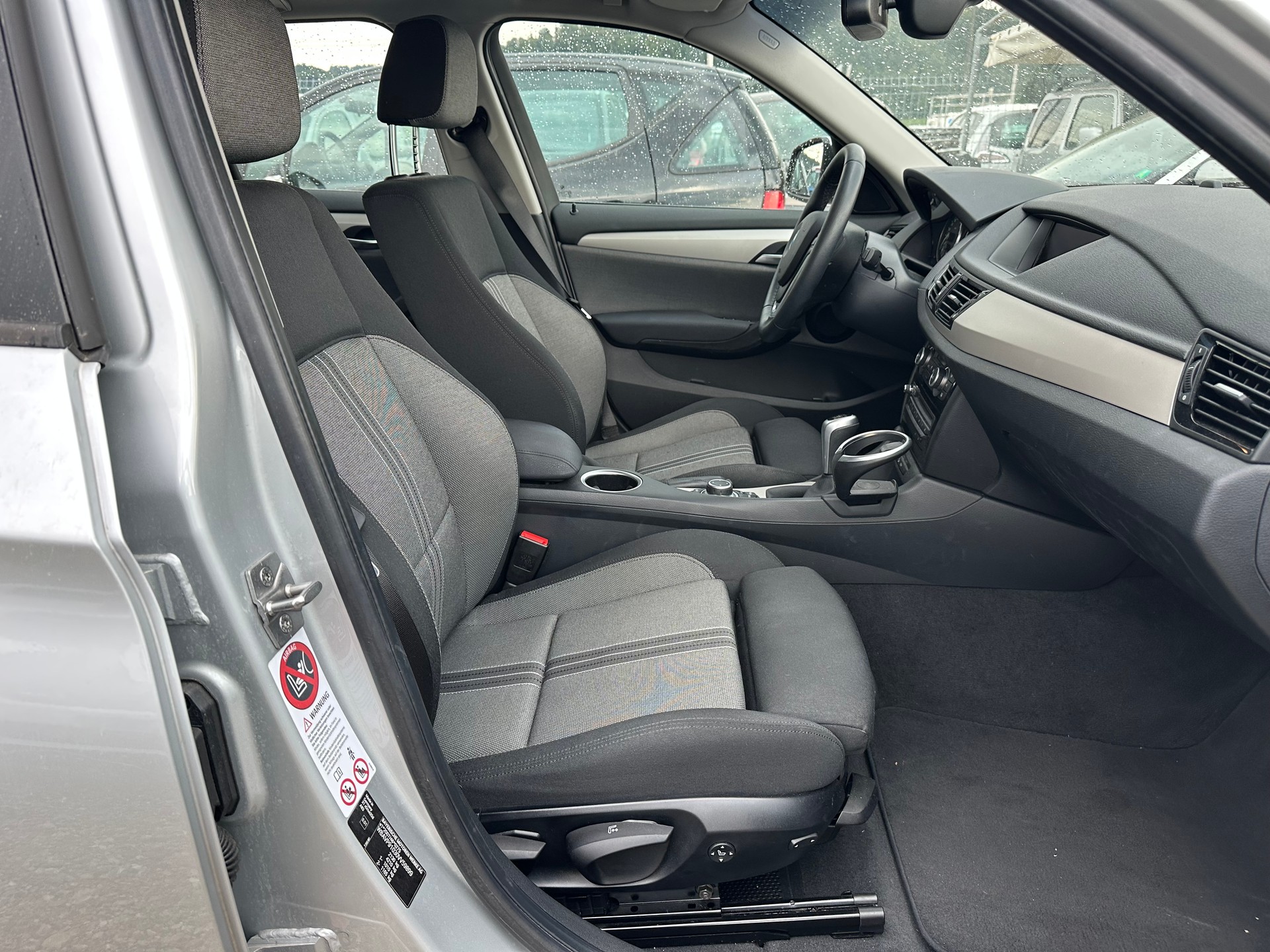 BMW X1 xDrive 20d-image-13