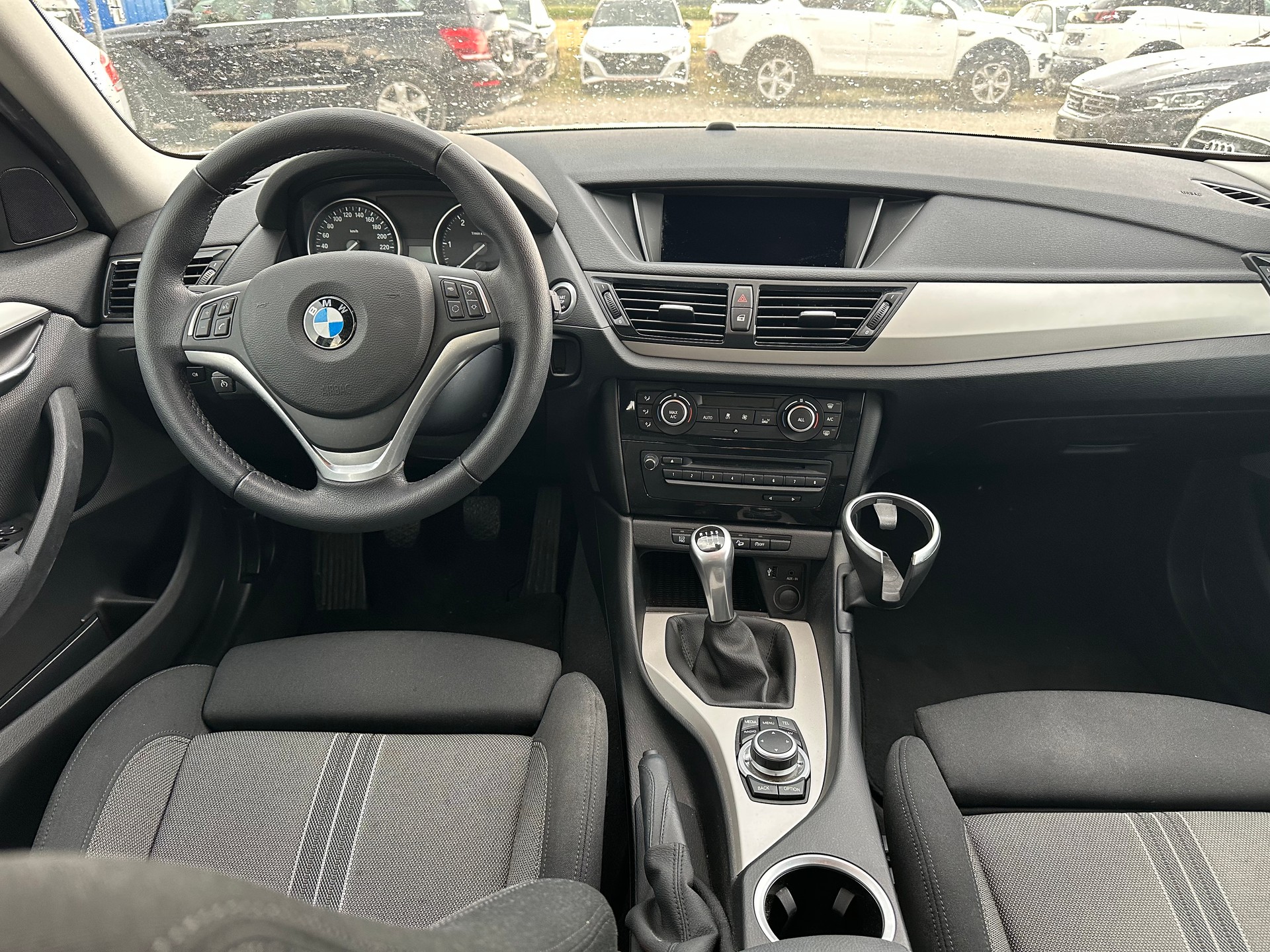 BMW X1 xDrive 20d-image-9