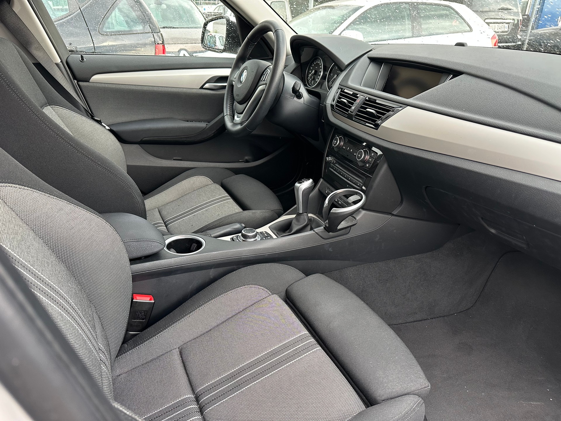 BMW X1 xDrive 20d-image-11