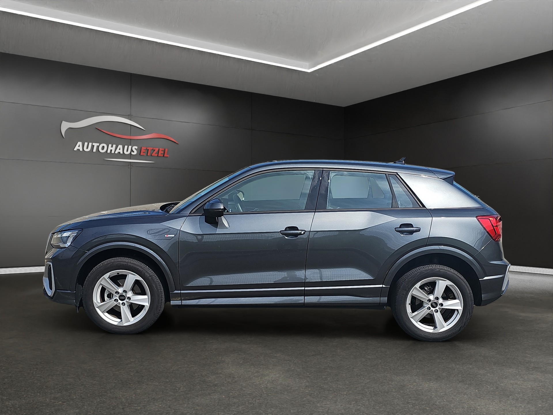 AUDI Q2 35 TFSI S line S-tronic-image-1