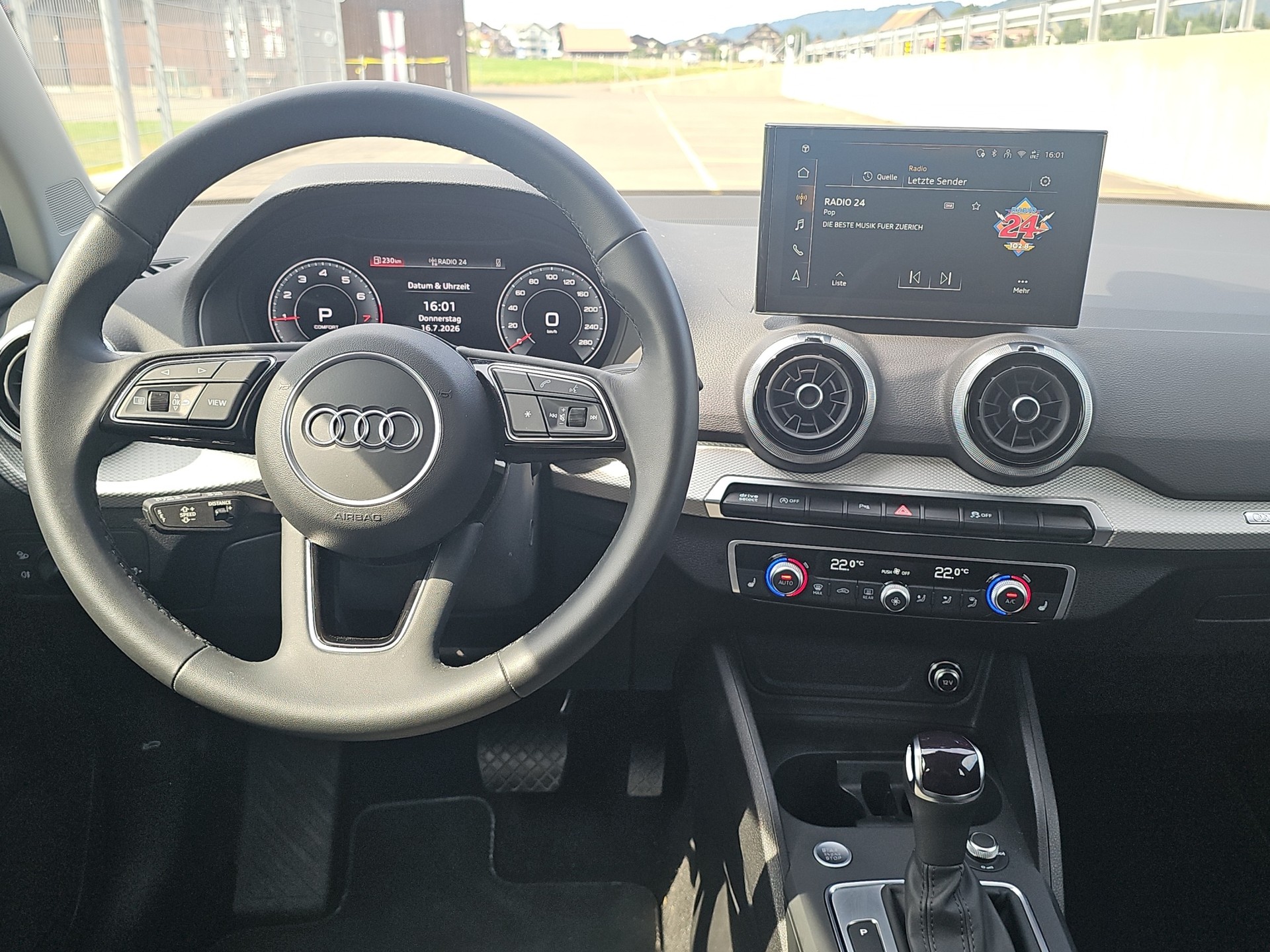 AUDI Q2 35 TFSI S line S-tronic-image-10
