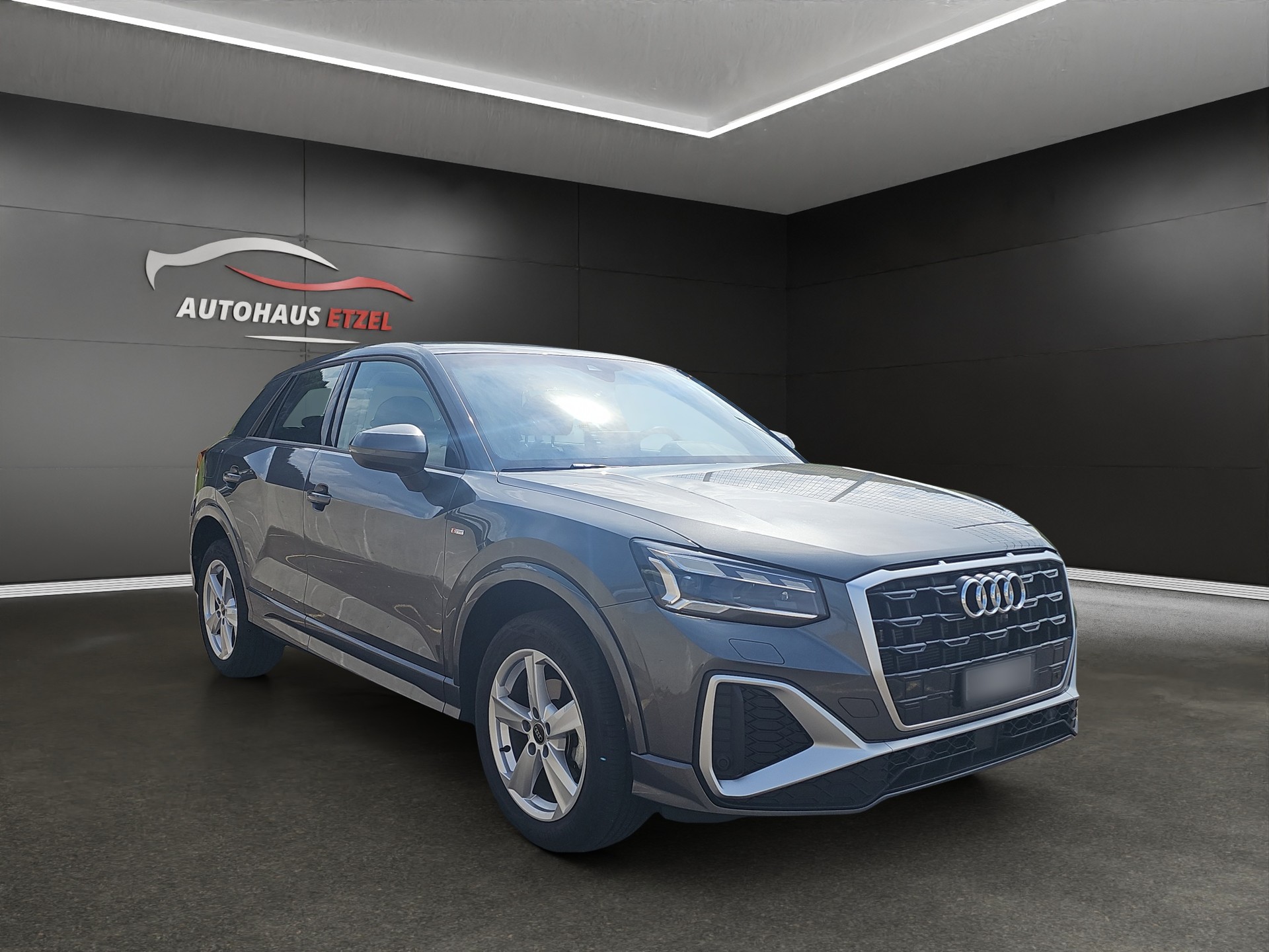 AUDI Q2 35 TFSI S line S-tronic-image-2