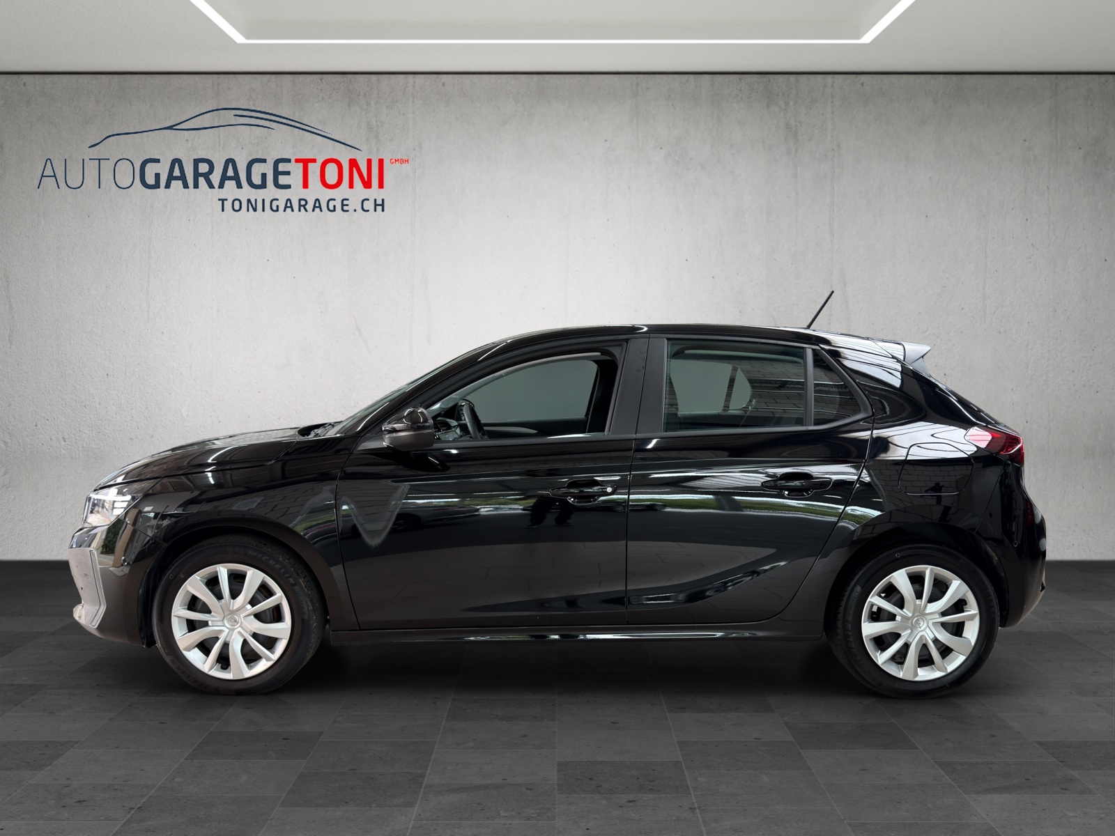 OPEL Corsa 1.2 TP Edition-showroom-element-3
