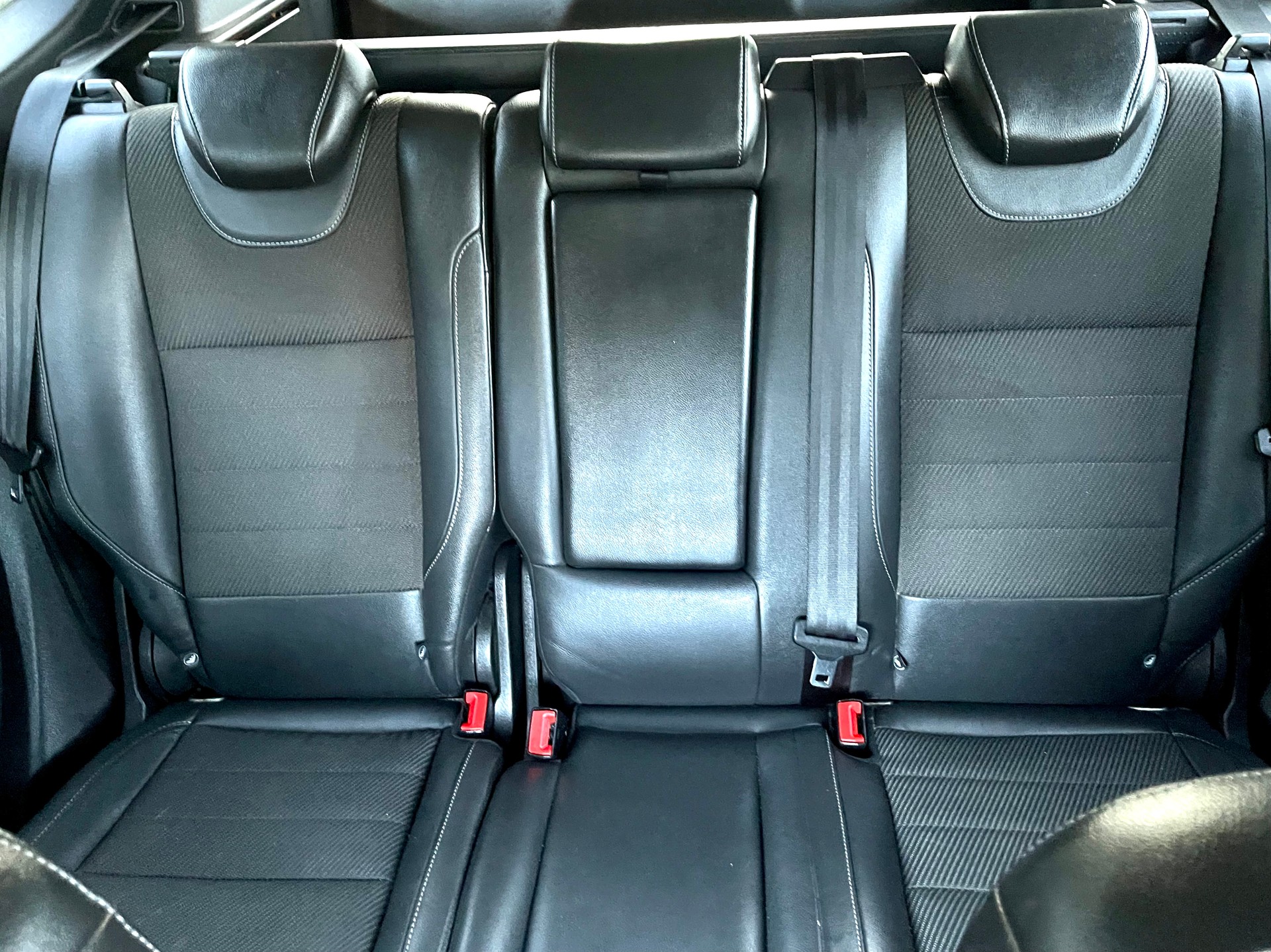 FORD Kuga 2.0 TDCi Titanium S 4WD PowerShift-image-14